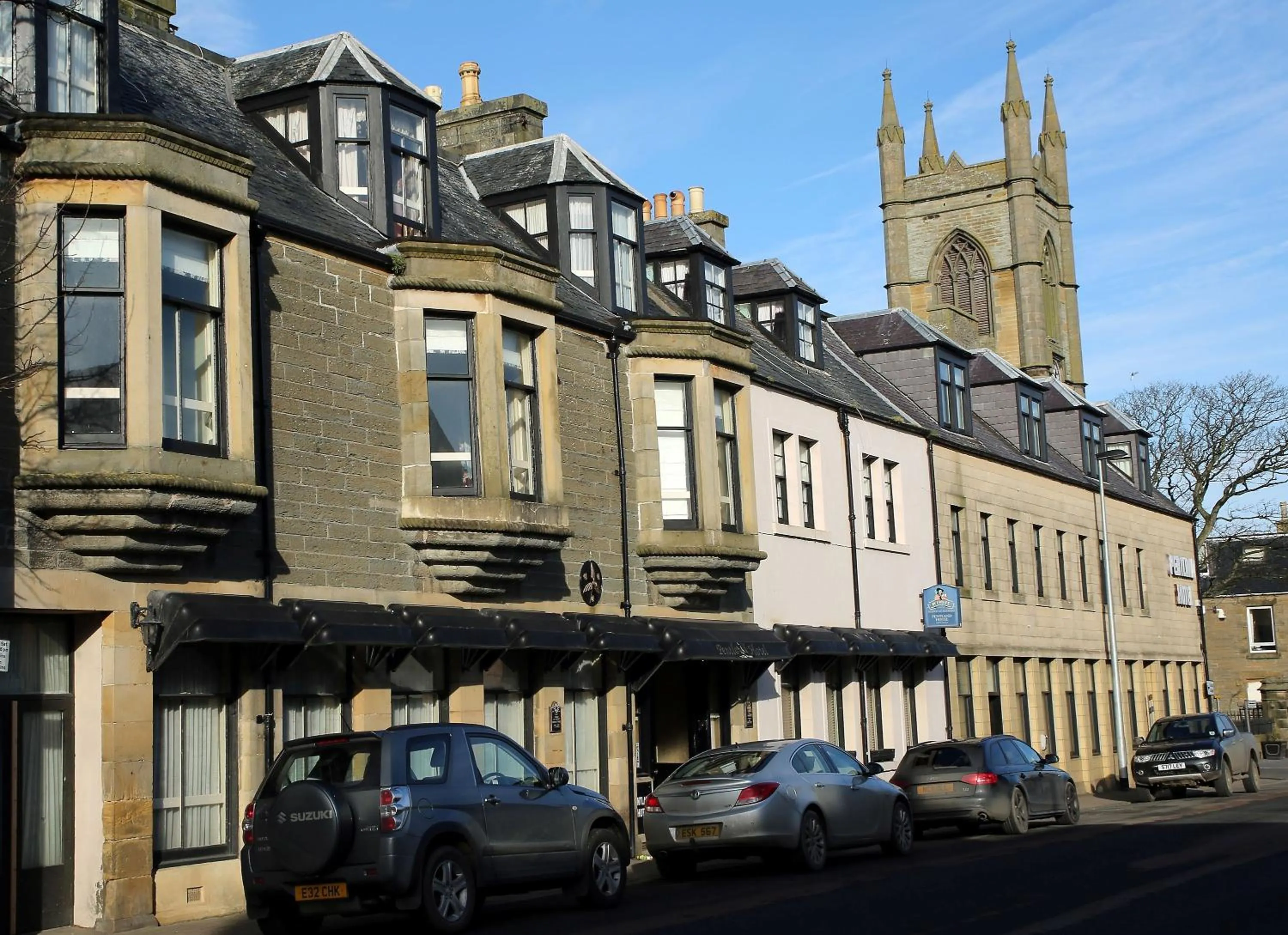 Facade/entrance in Pentland Hotel