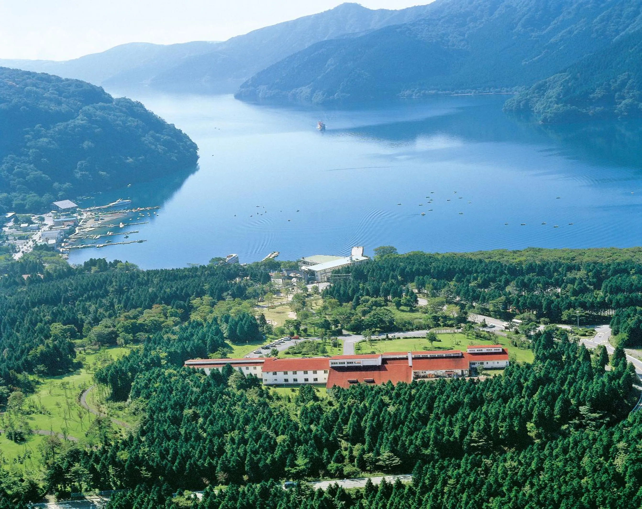 Facade/entrance, Bird's-eye View in Hakone Lake Hotel