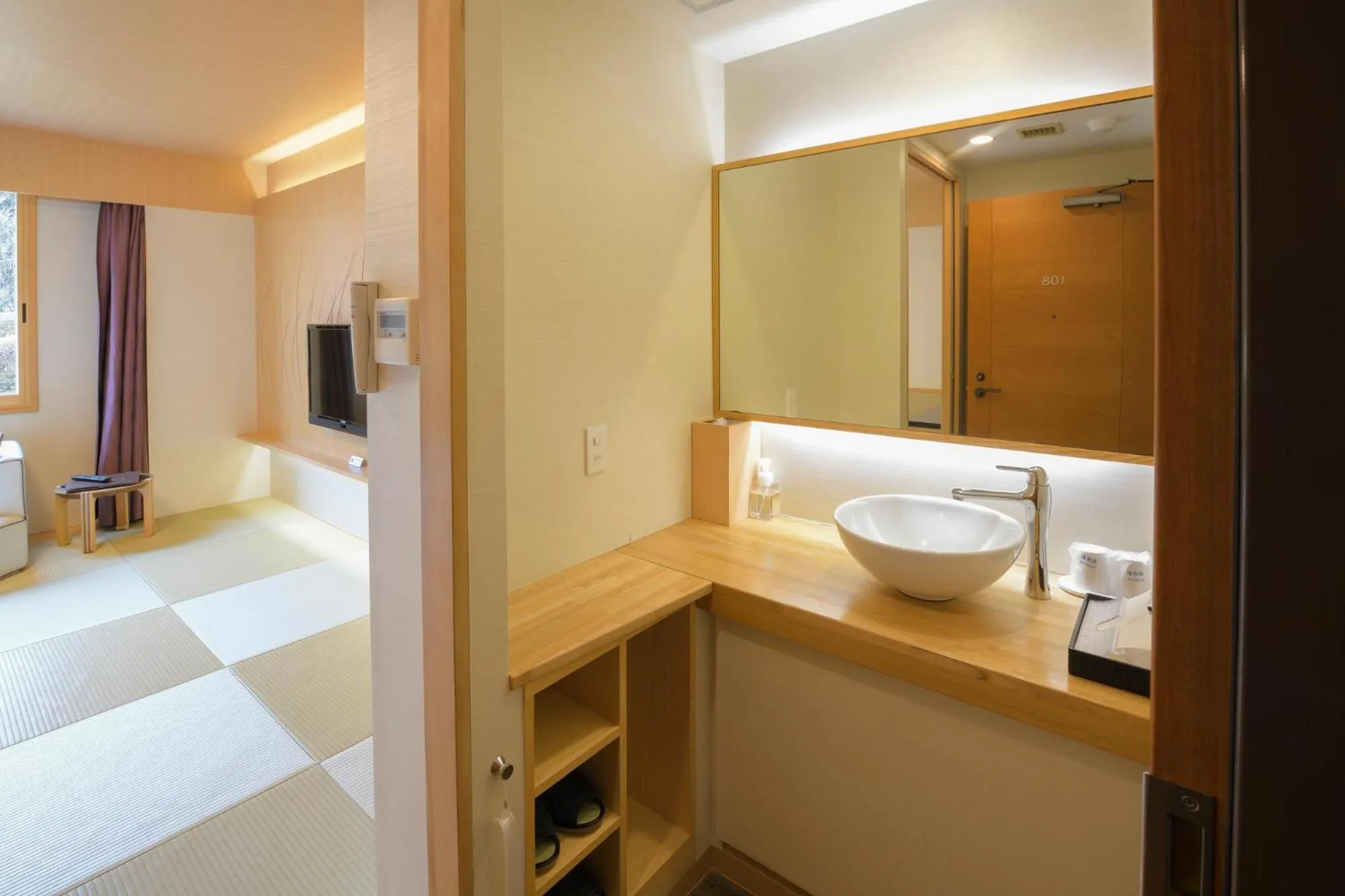 Photo of the whole room, Bathroom in Hakone Lake Hotel