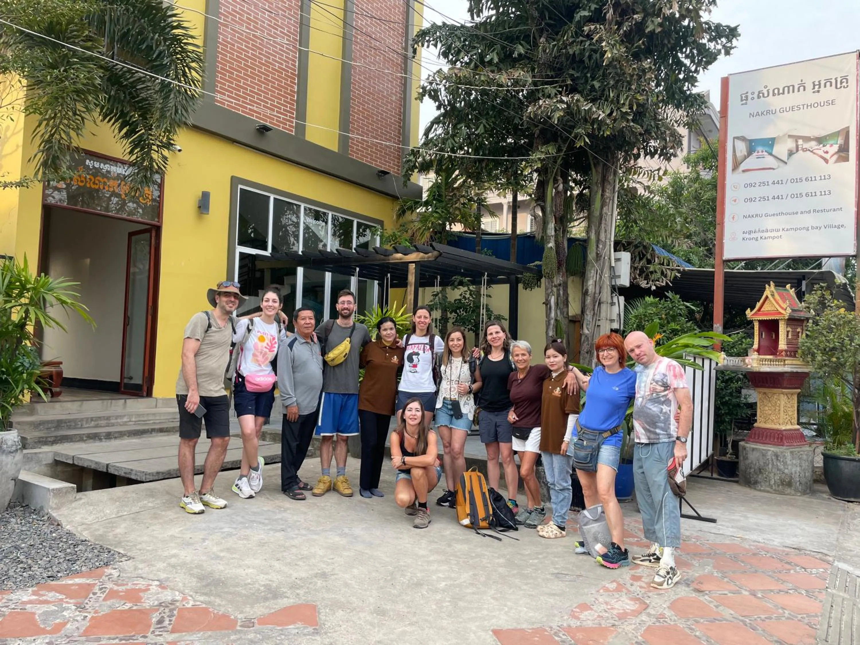 Neakru Guesthouse and Restaurant