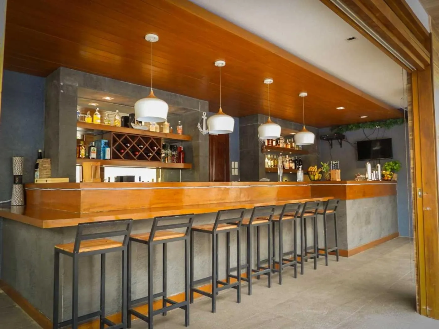 Lounge or bar in Pearl Vista de Coron Resort Hotel