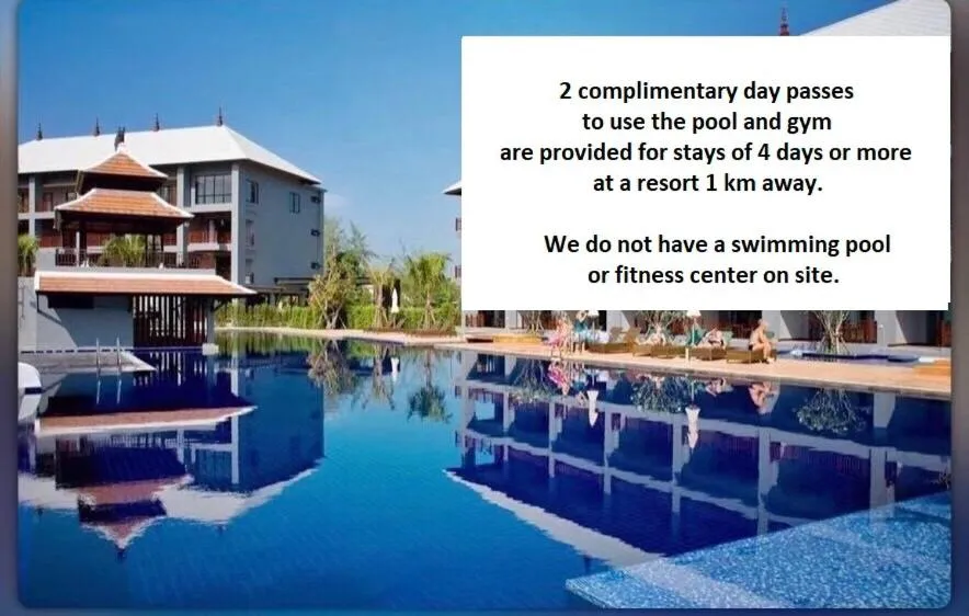 Swimming pool in Songbird Suites