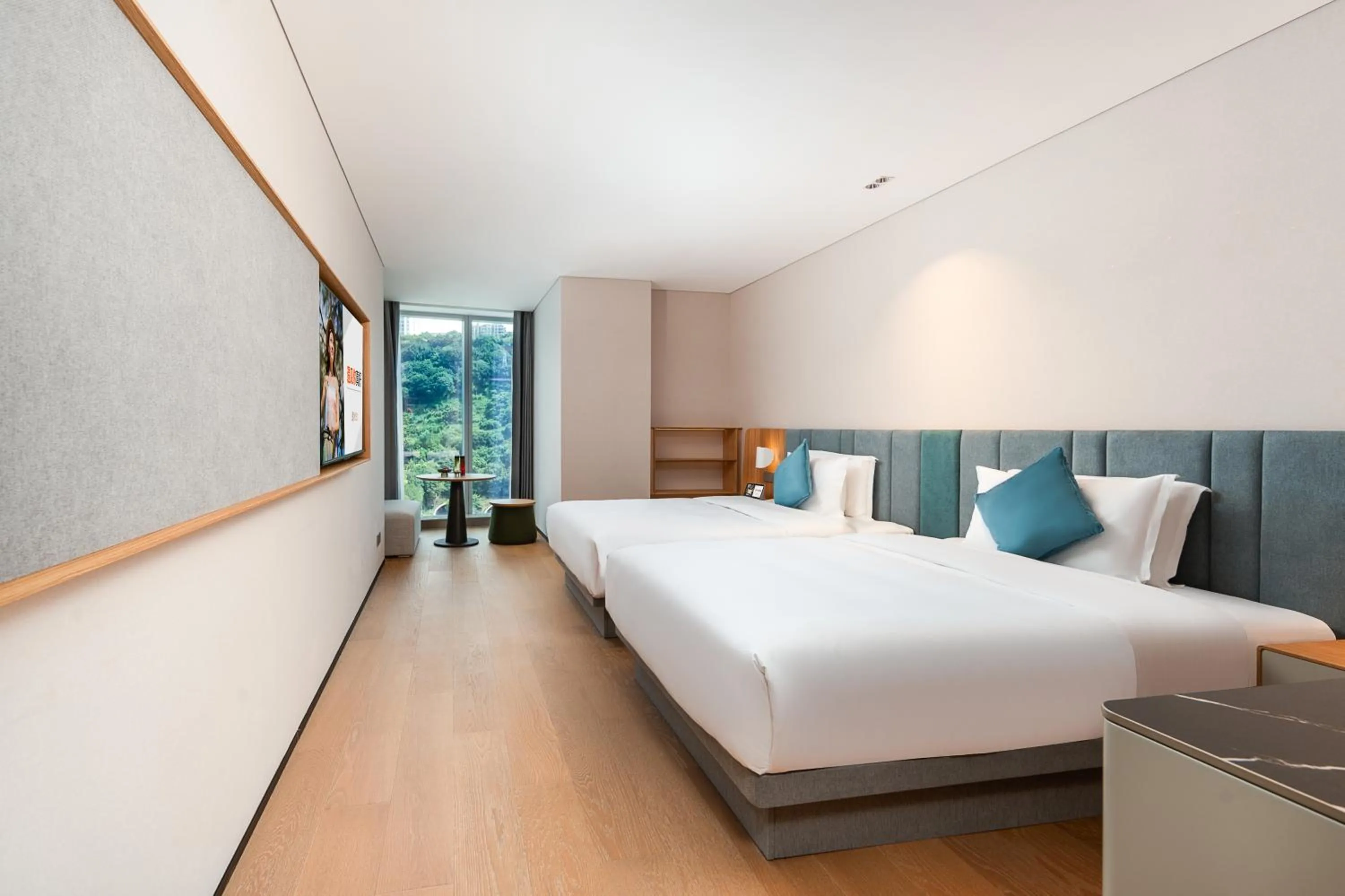 Photo of the whole room, Bed in Pagoda Hotel Of SSAW ChongQing International Land-sea