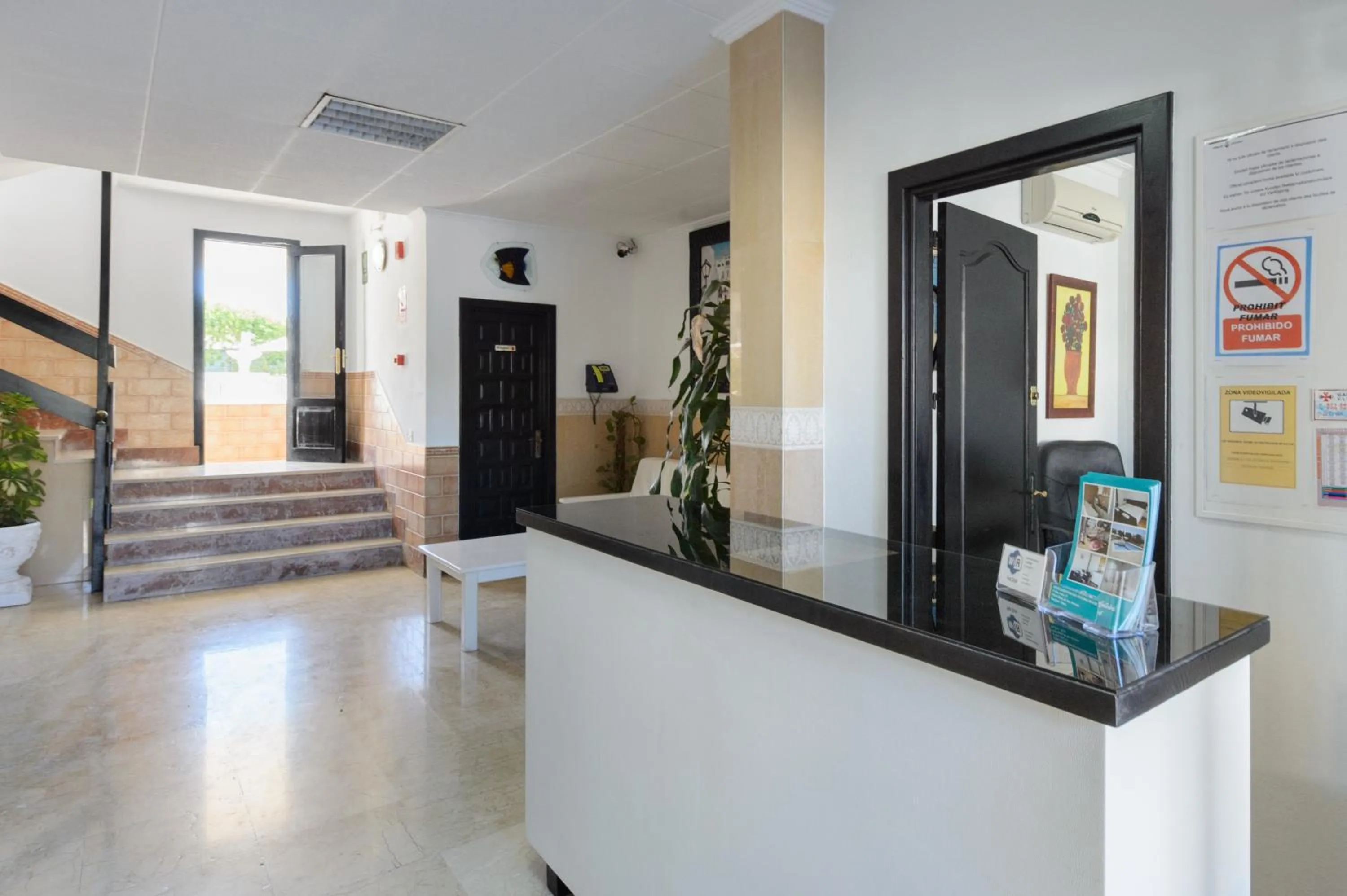 Lobby or reception in Apartamentos San Antonio Beach