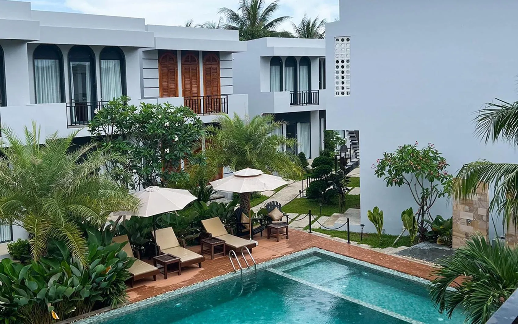 Property building in The R&B Boutique