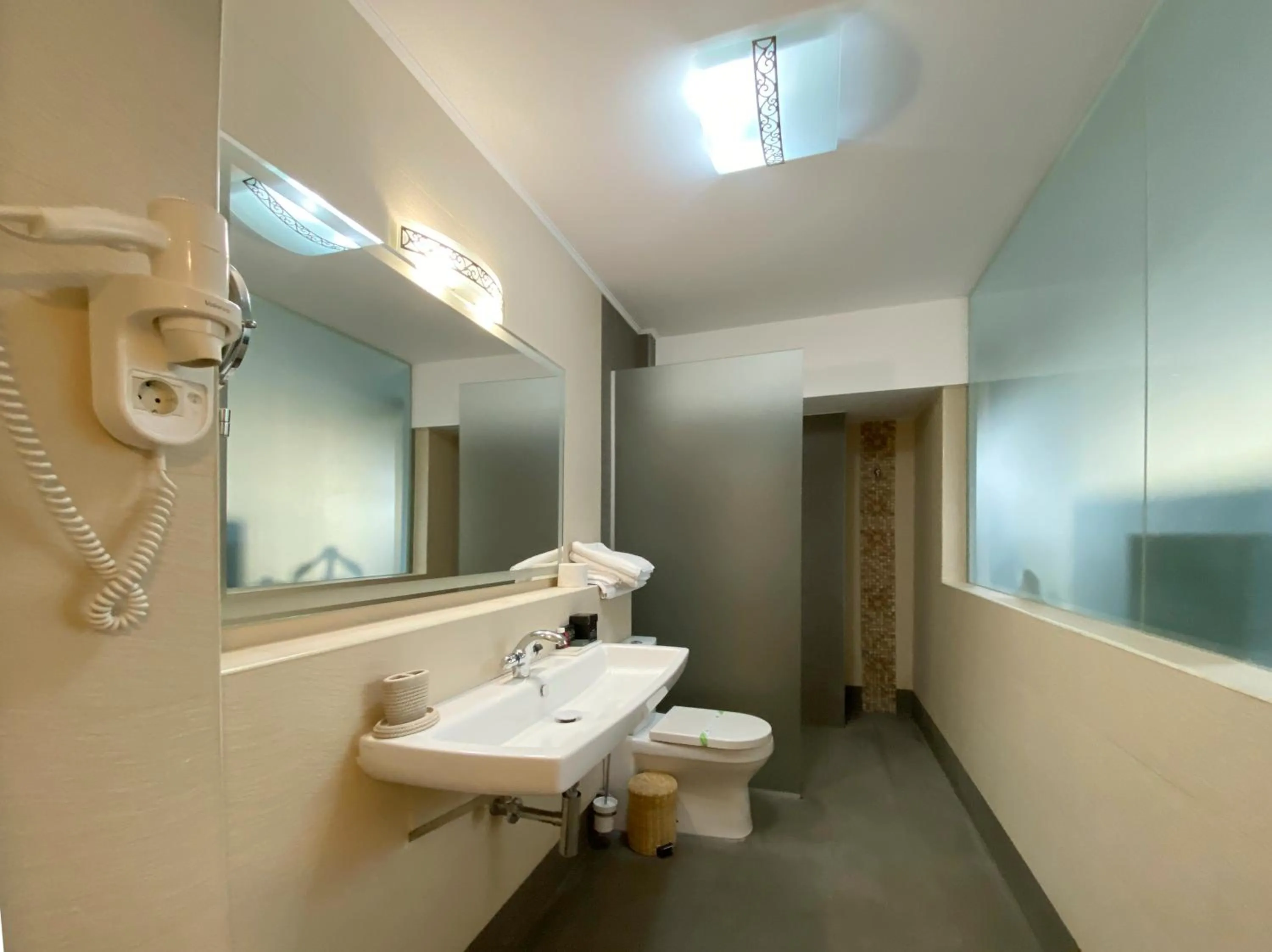 Shower in Boutique Citadel