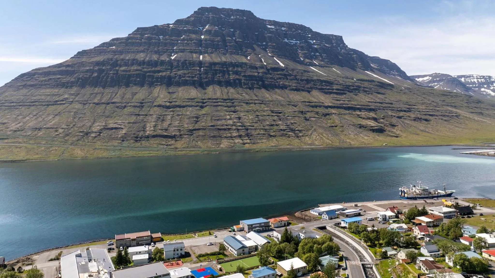 Property building in Hotel Eskifjörður