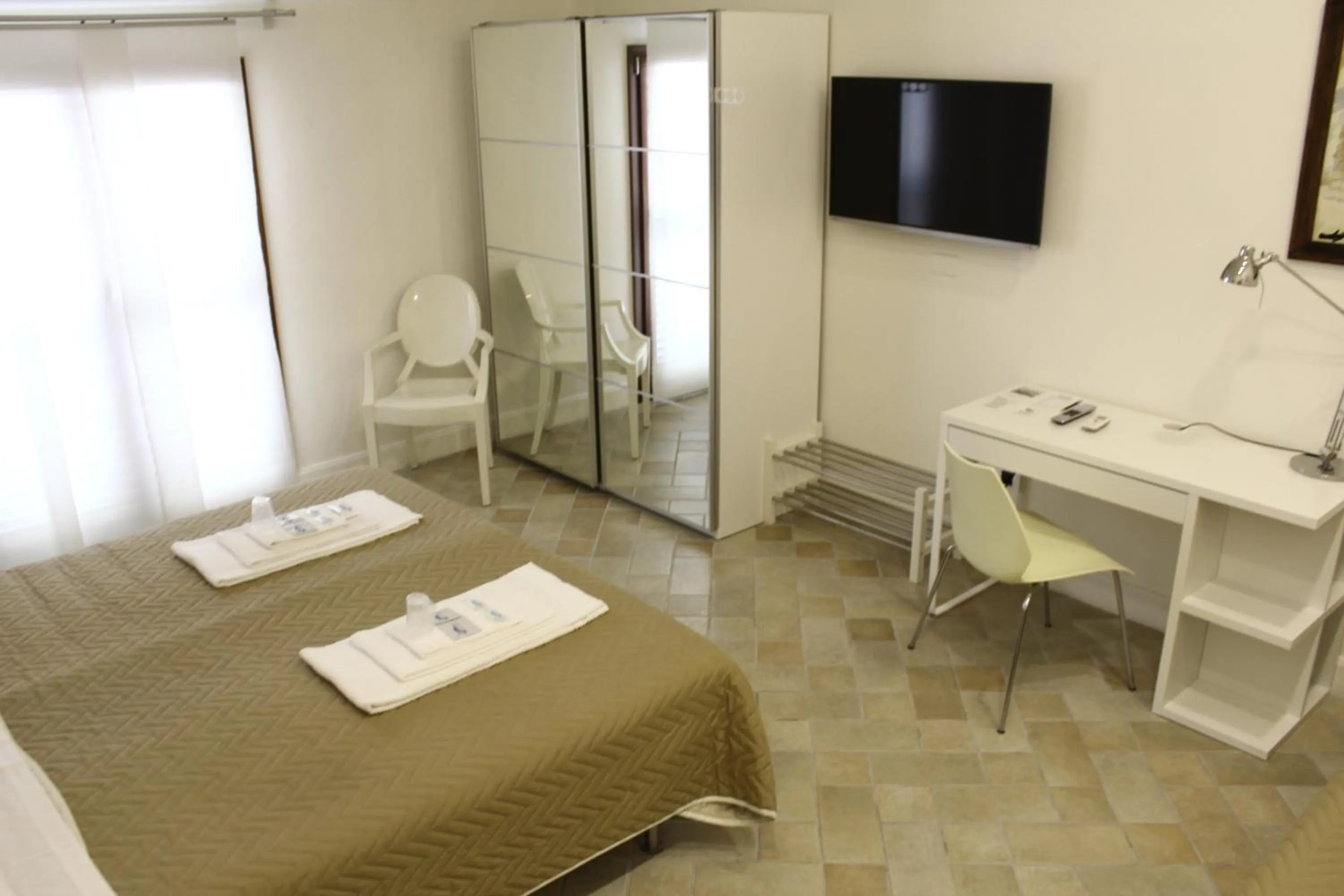 Photo of the whole room, Bed in Attico Luxury B&B