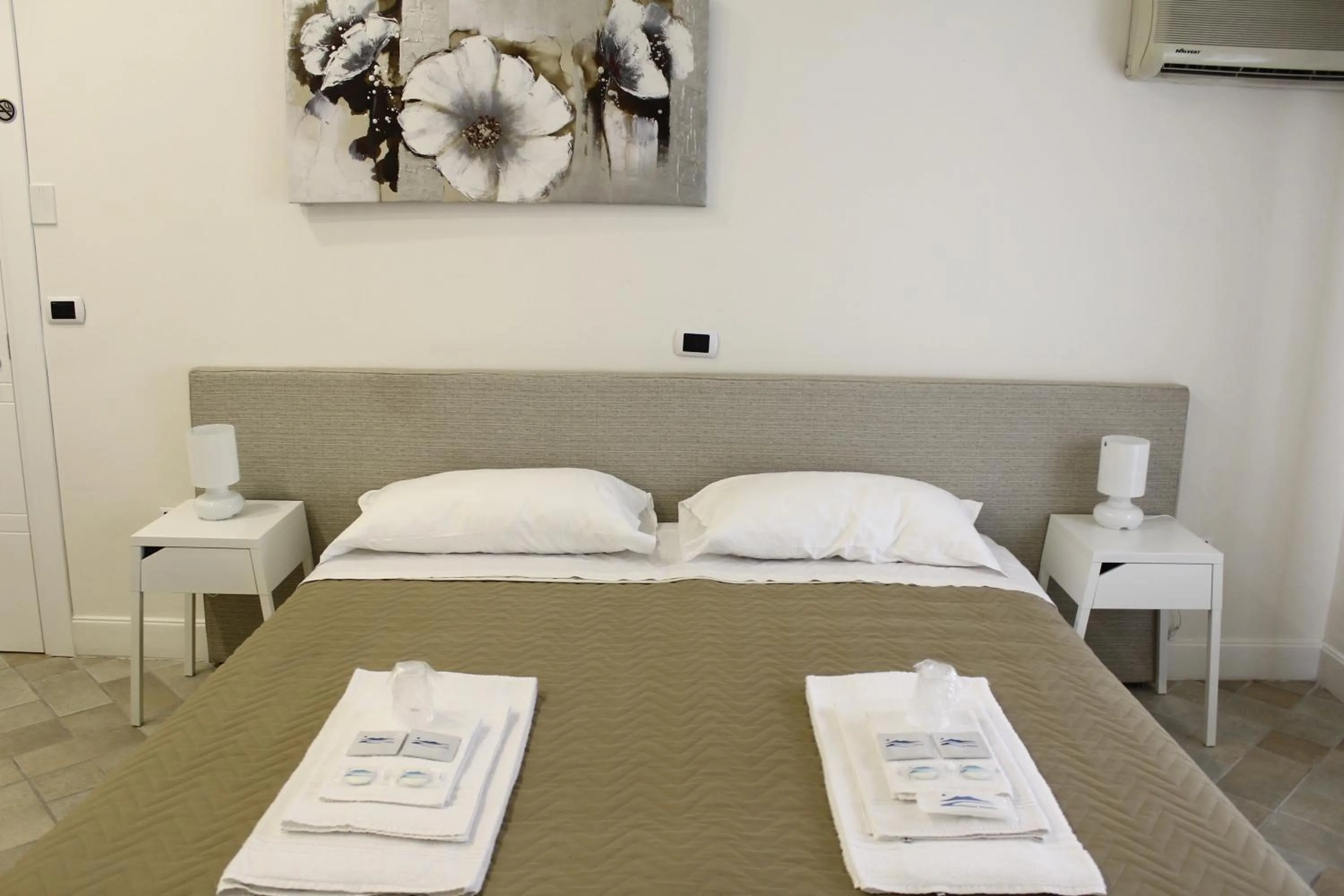 Photo of the whole room, Bed in Attico Luxury B&B