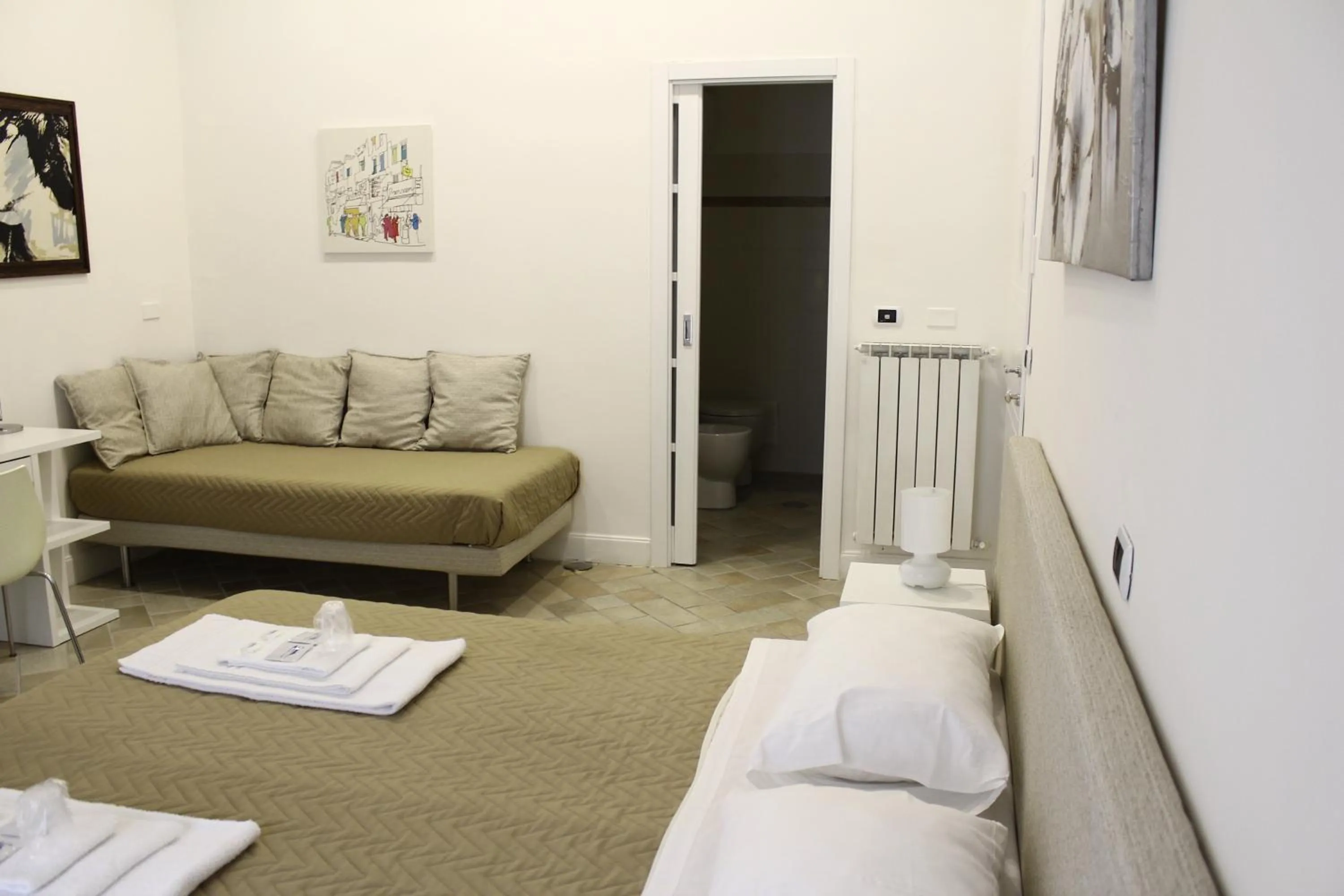 Photo of the whole room, Bed in Attico Luxury B&B