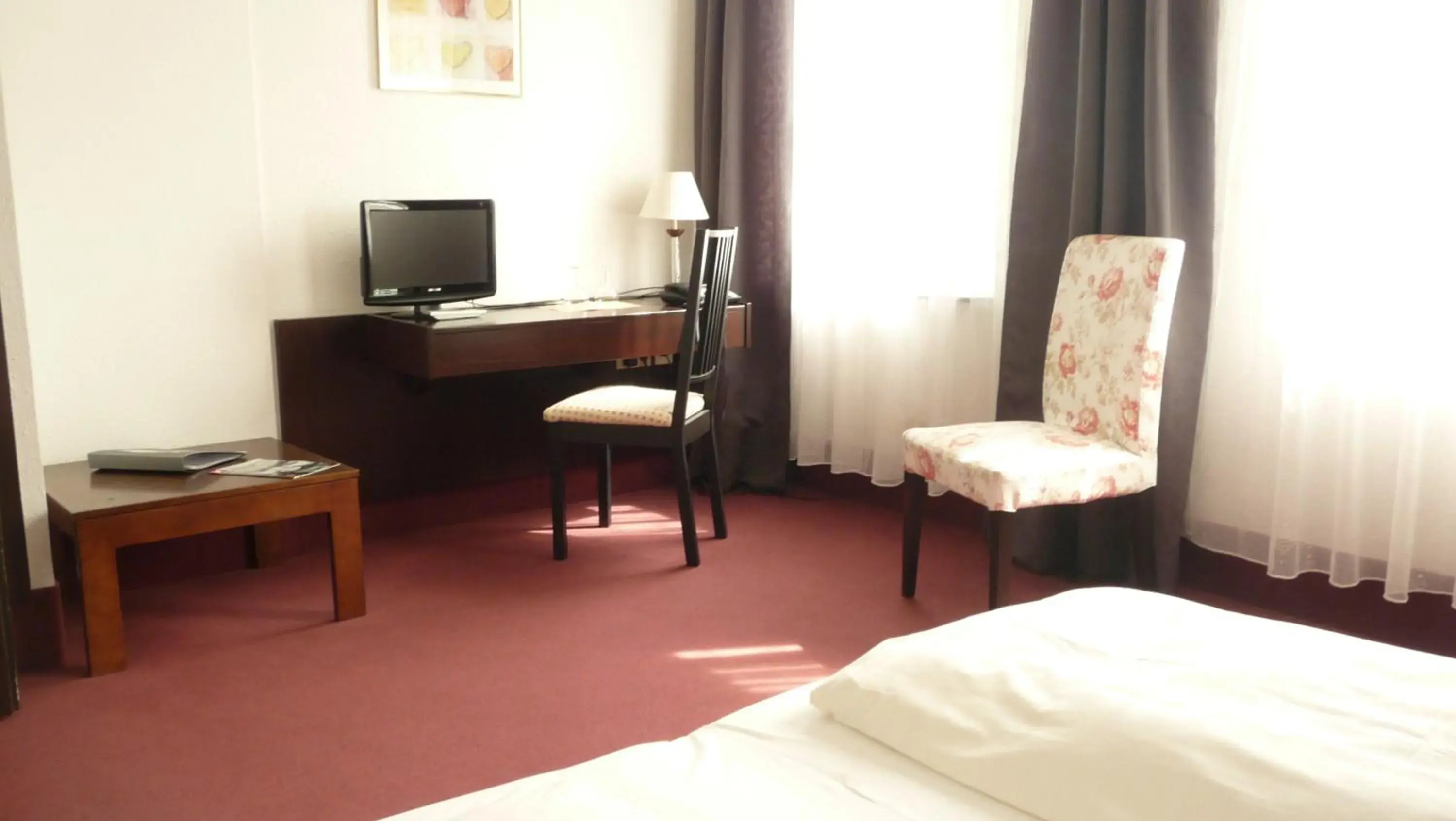 Double Room in Hotel Erlenstegen Double Room in Hotel Erlenstegen