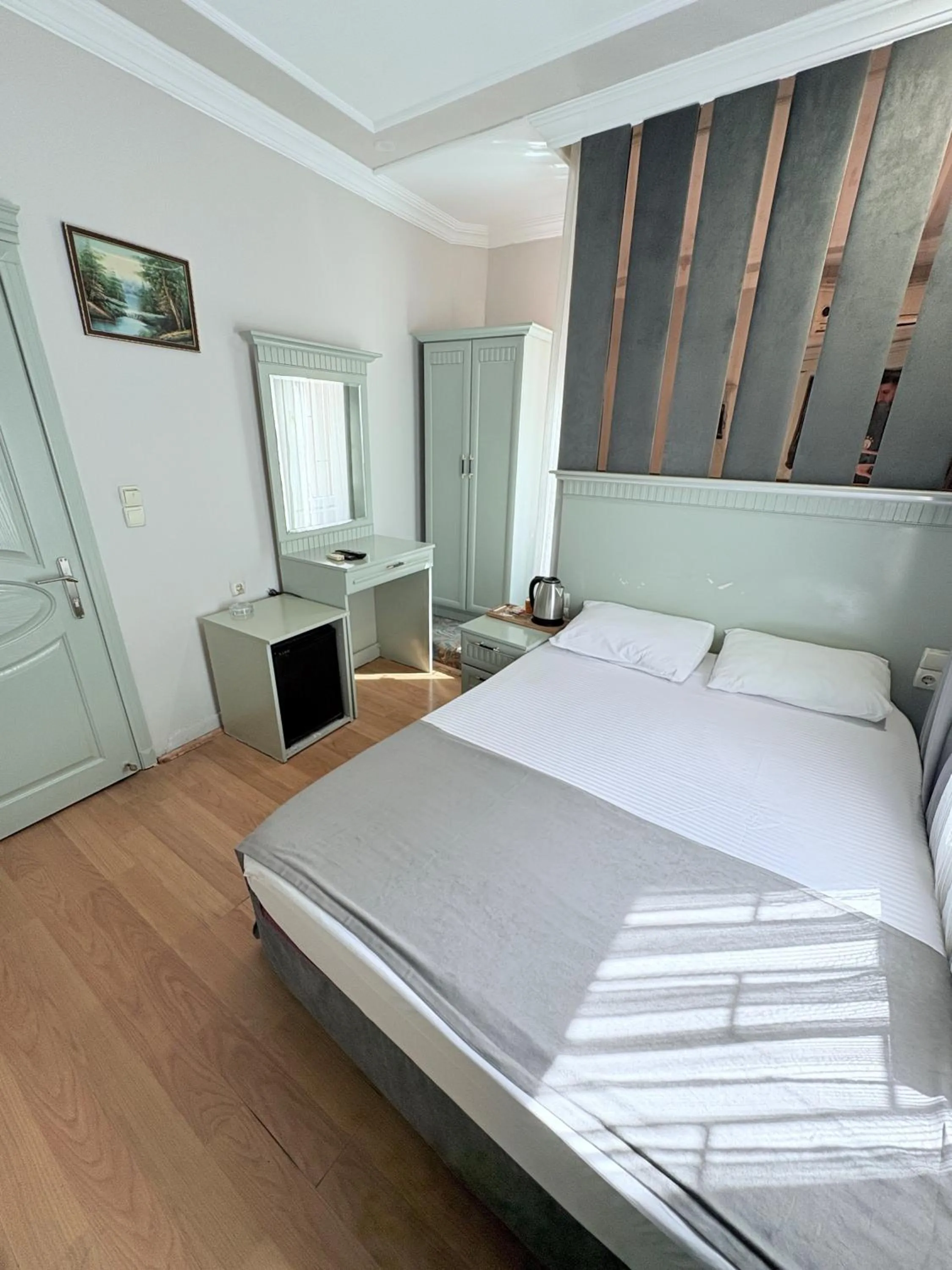 Photo of the whole room, Bed in Grand Hurriyet Hotel