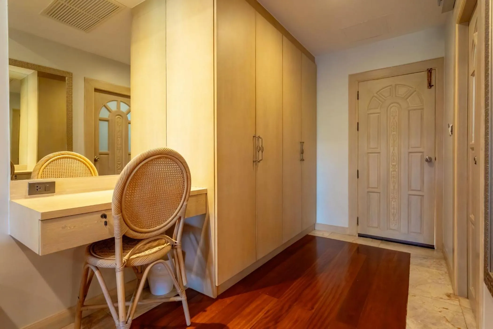 wardrobe in Ocean Pearl Seaview Residence