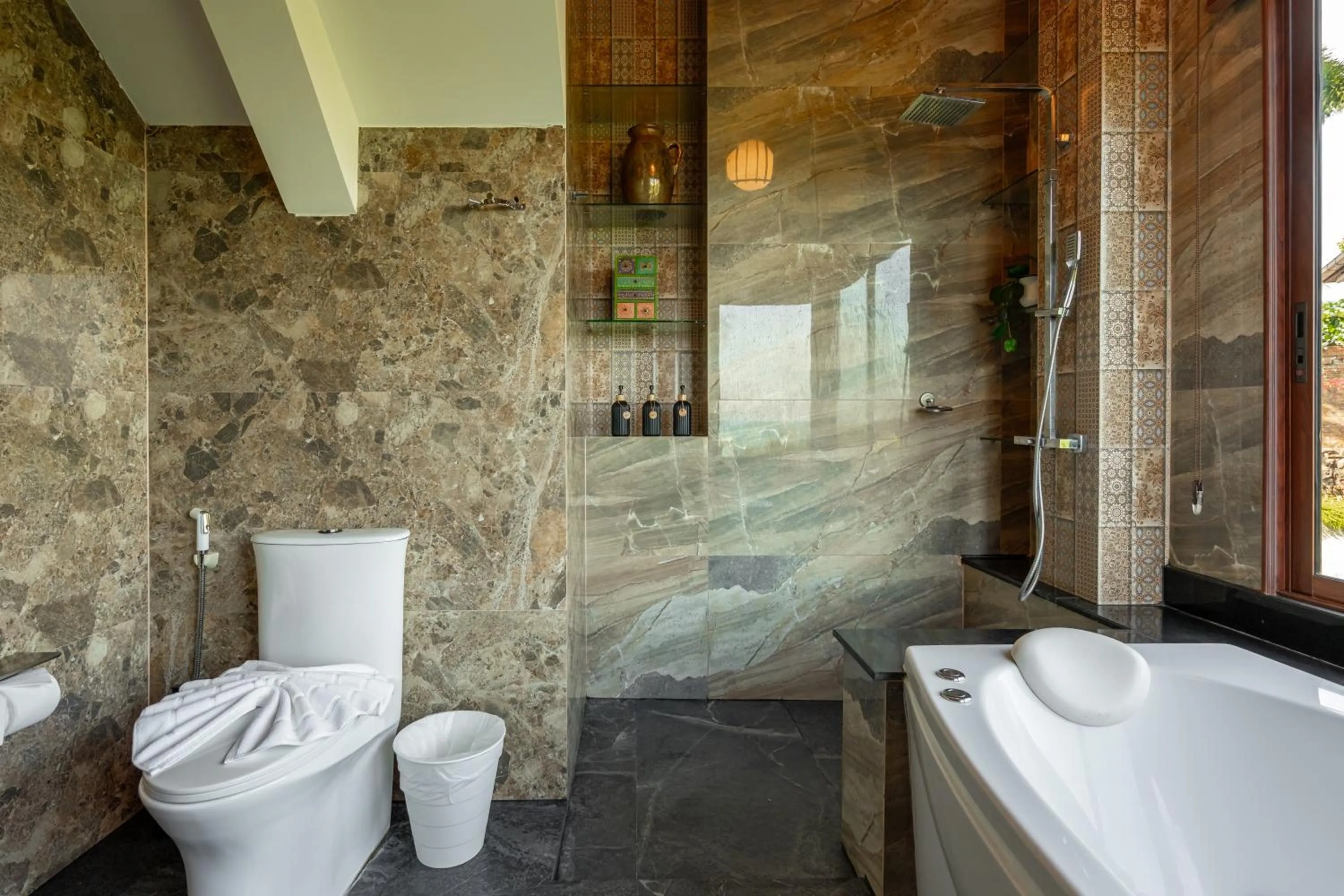 Bathroom in Ocean Pearl Seaview Residence