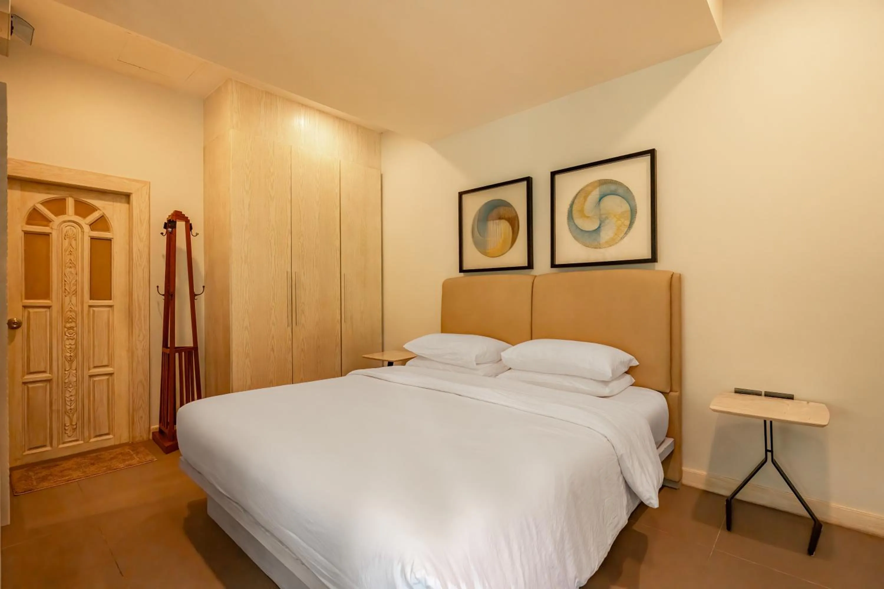 Bed in Ocean Pearl Seaview Residence