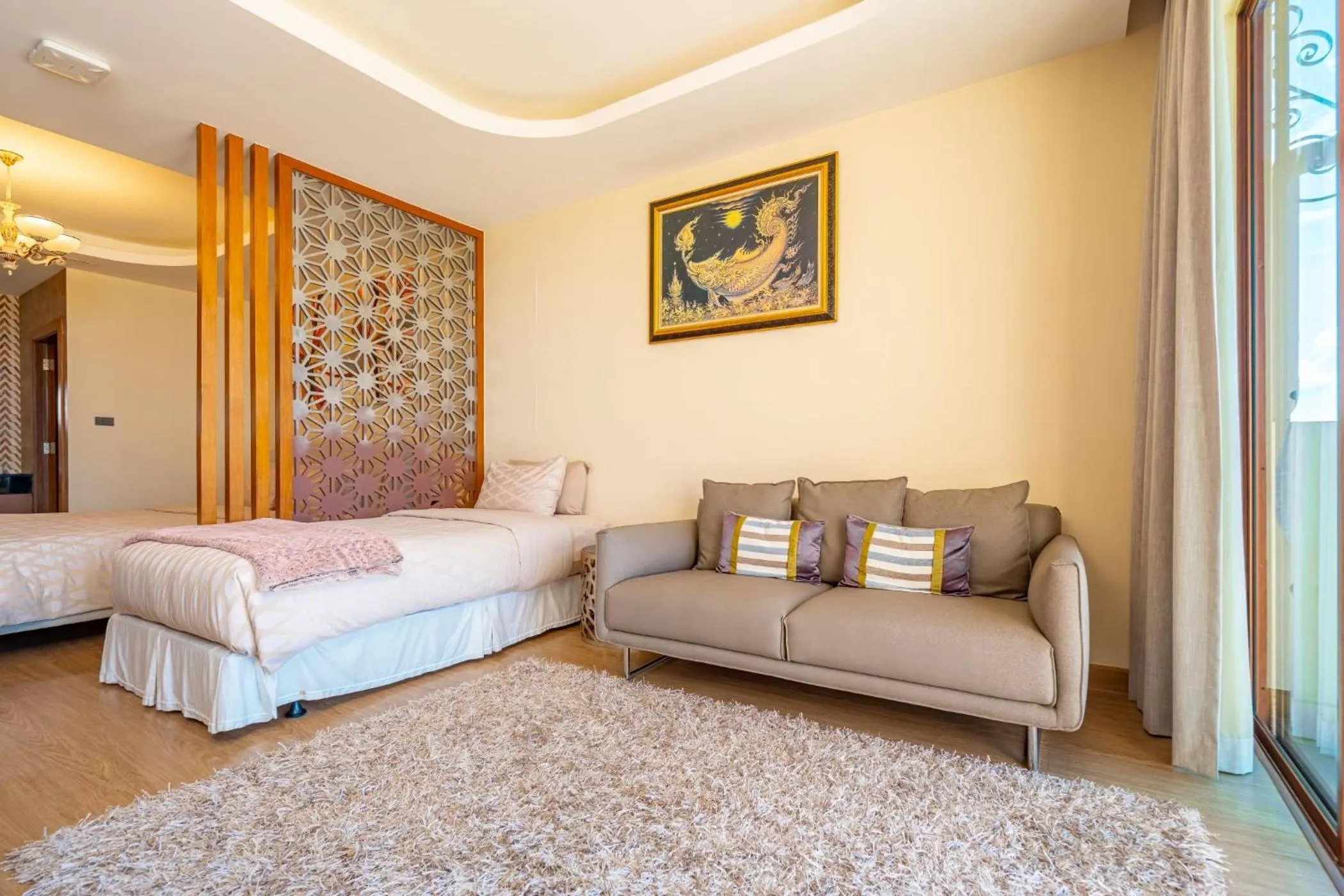 Bed in Ocean Pearl Seaview Residence