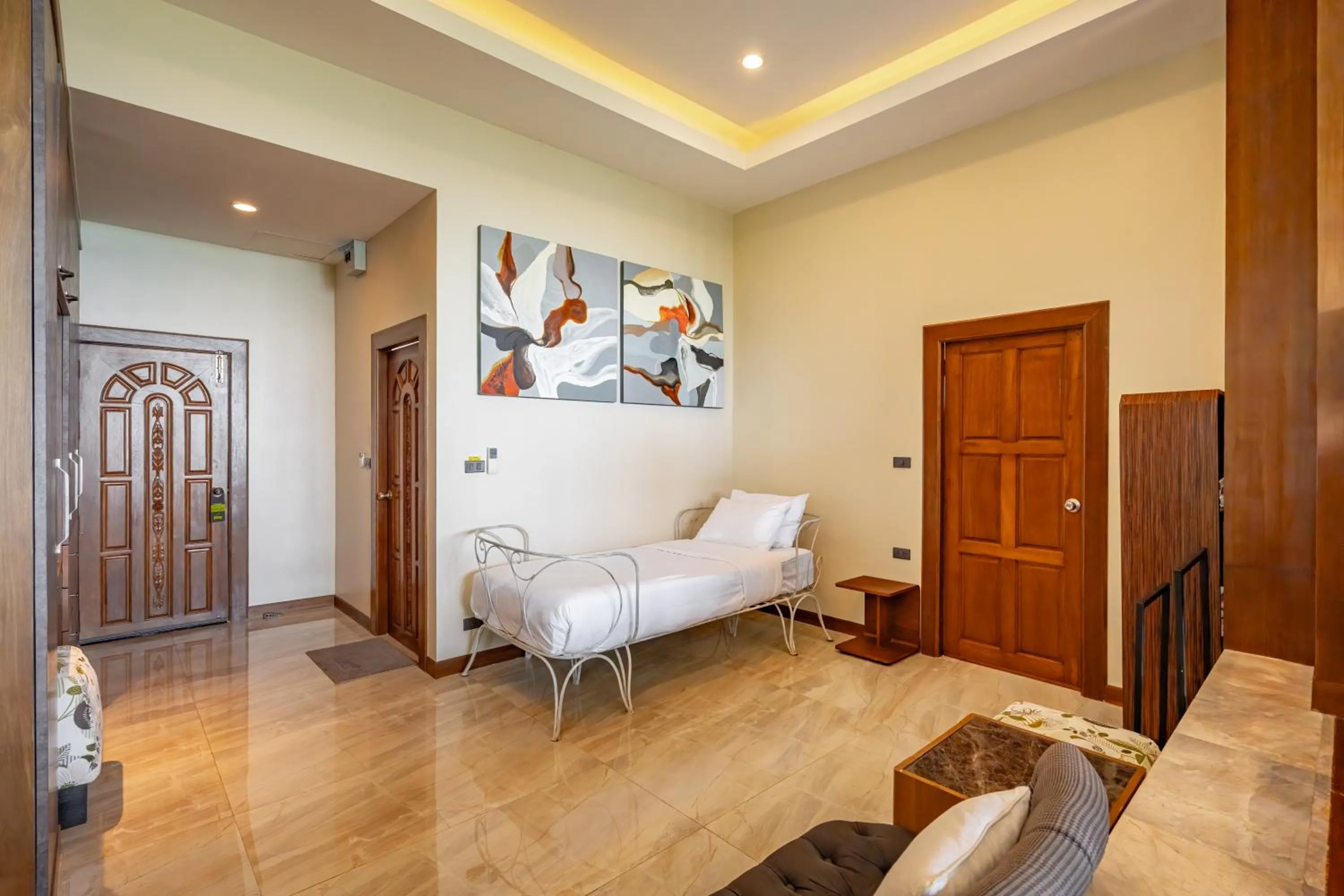 Photo of the whole room, Bed in Ocean Pearl Seaview Residence