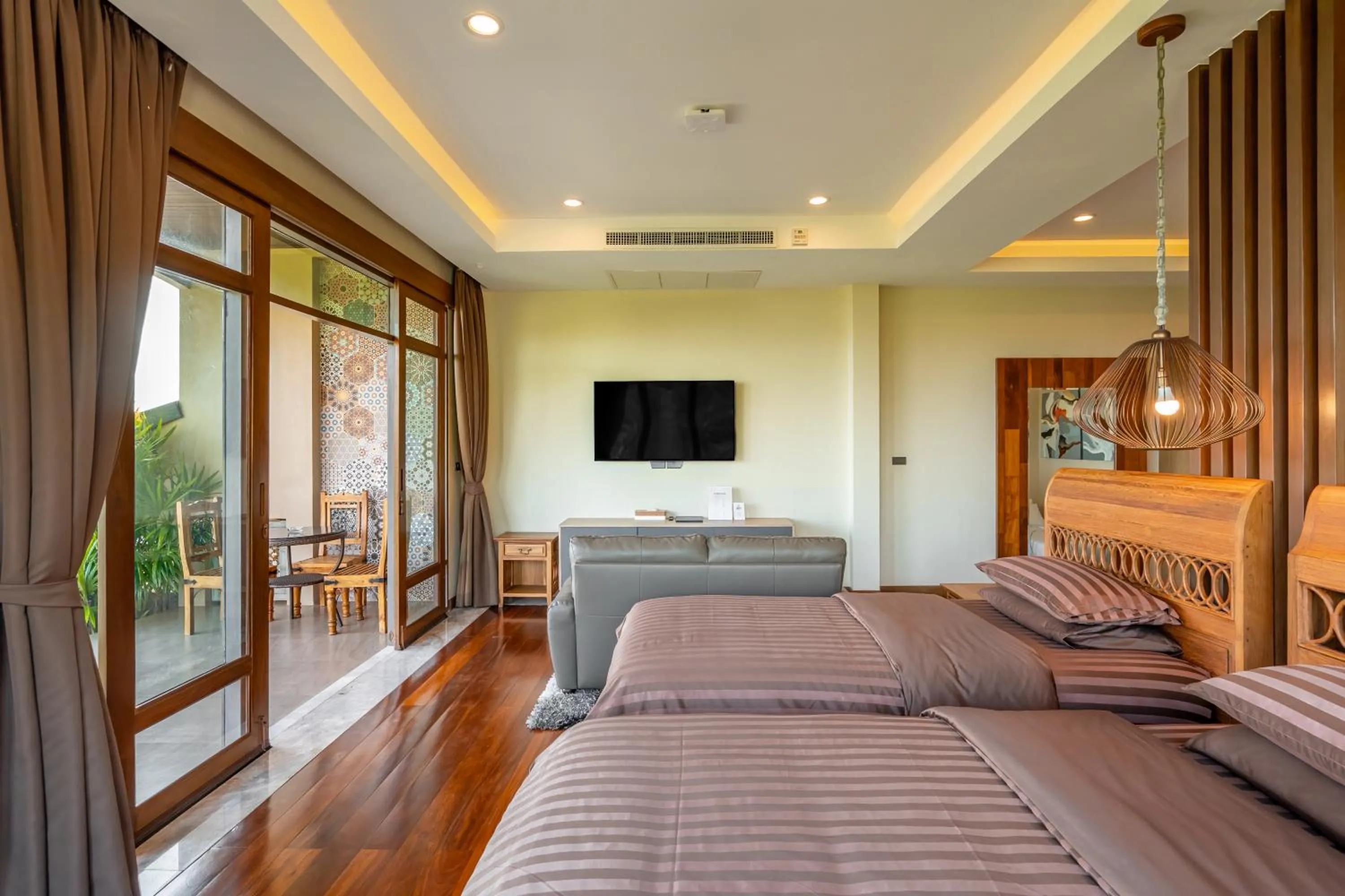 Photo of the whole room, Bed in Ocean Pearl Seaview Residence