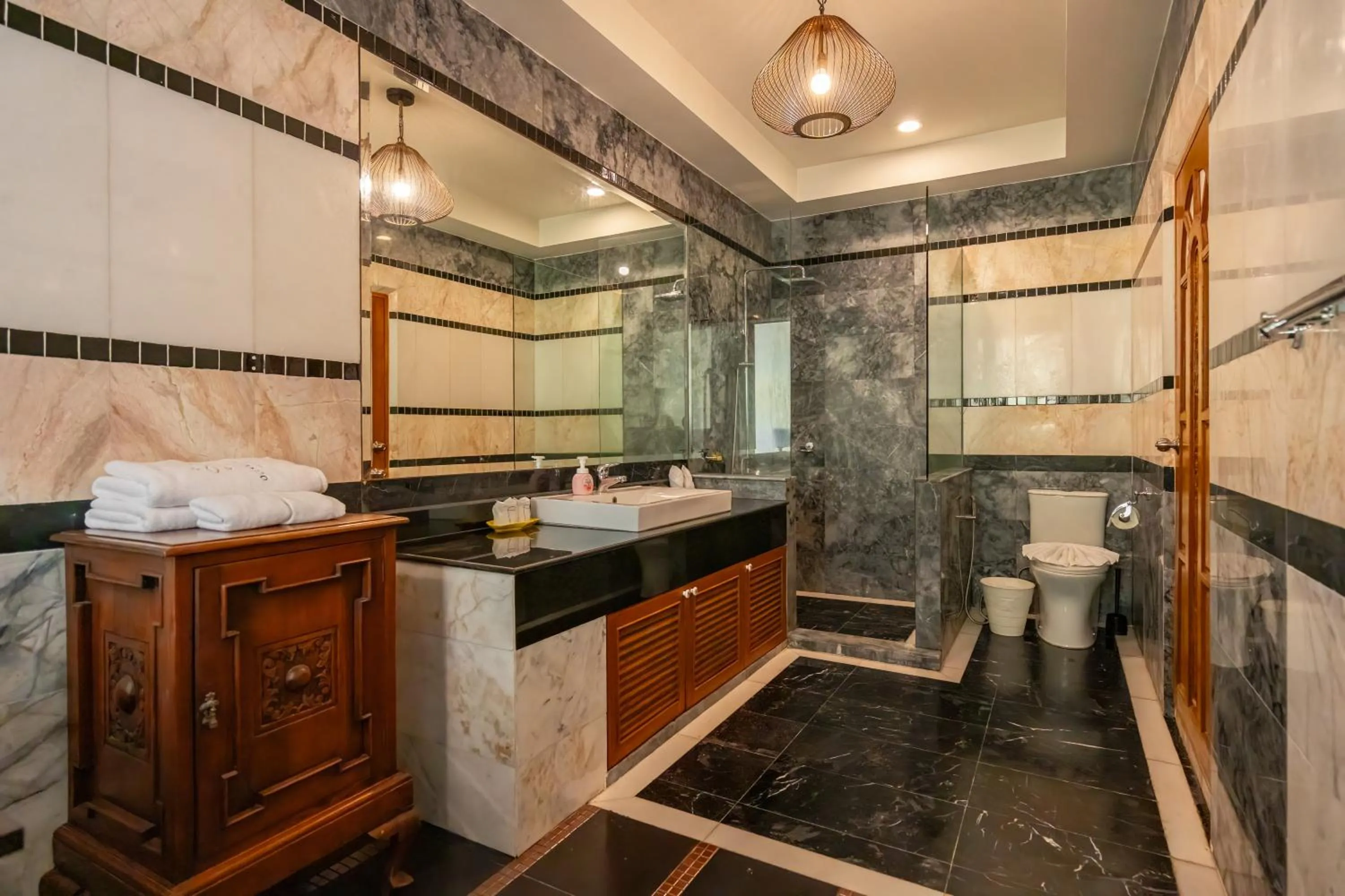Bathroom in Ocean Pearl Seaview Residence