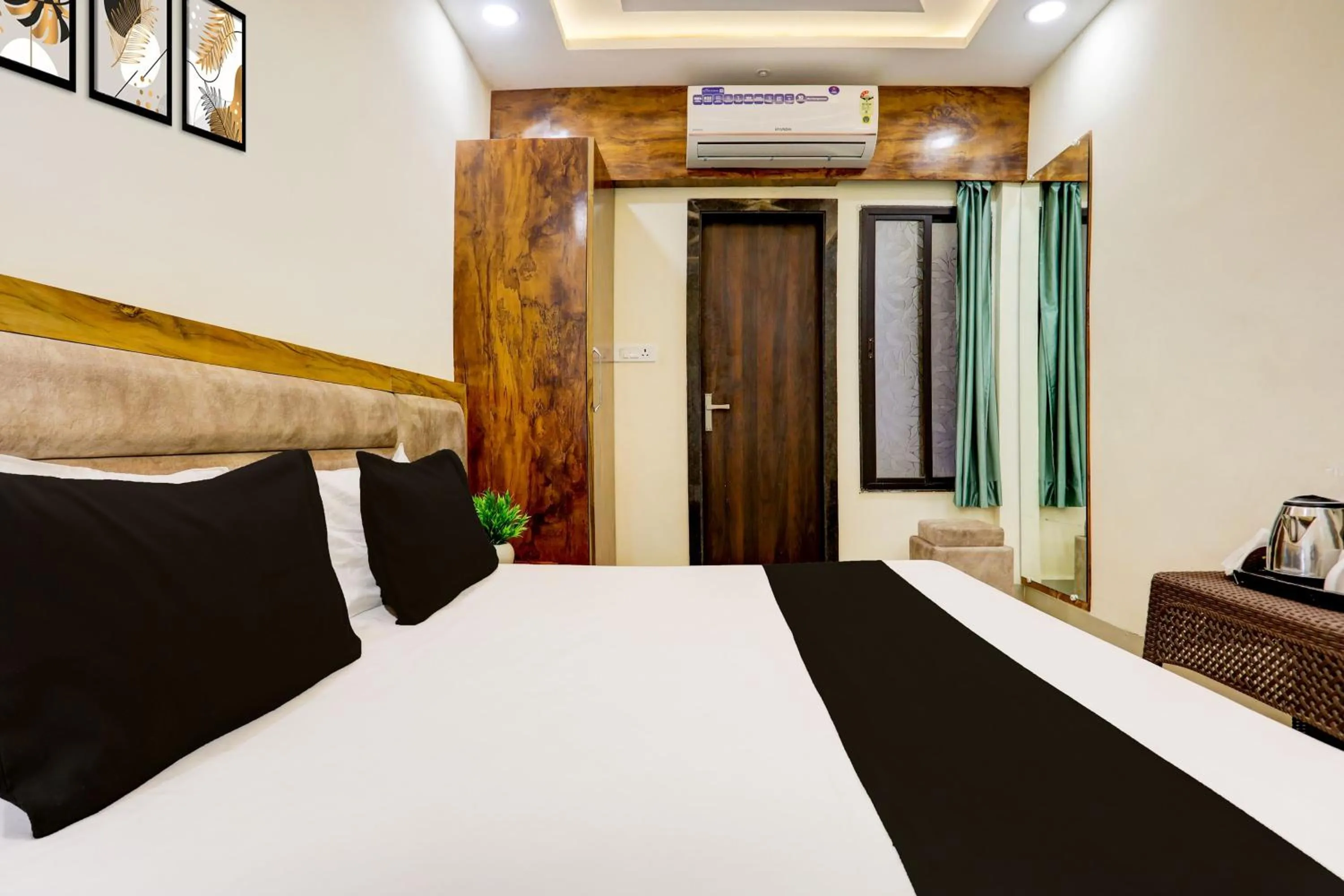 Bedroom, Bed in SPOT ON Hotel Shree Ji