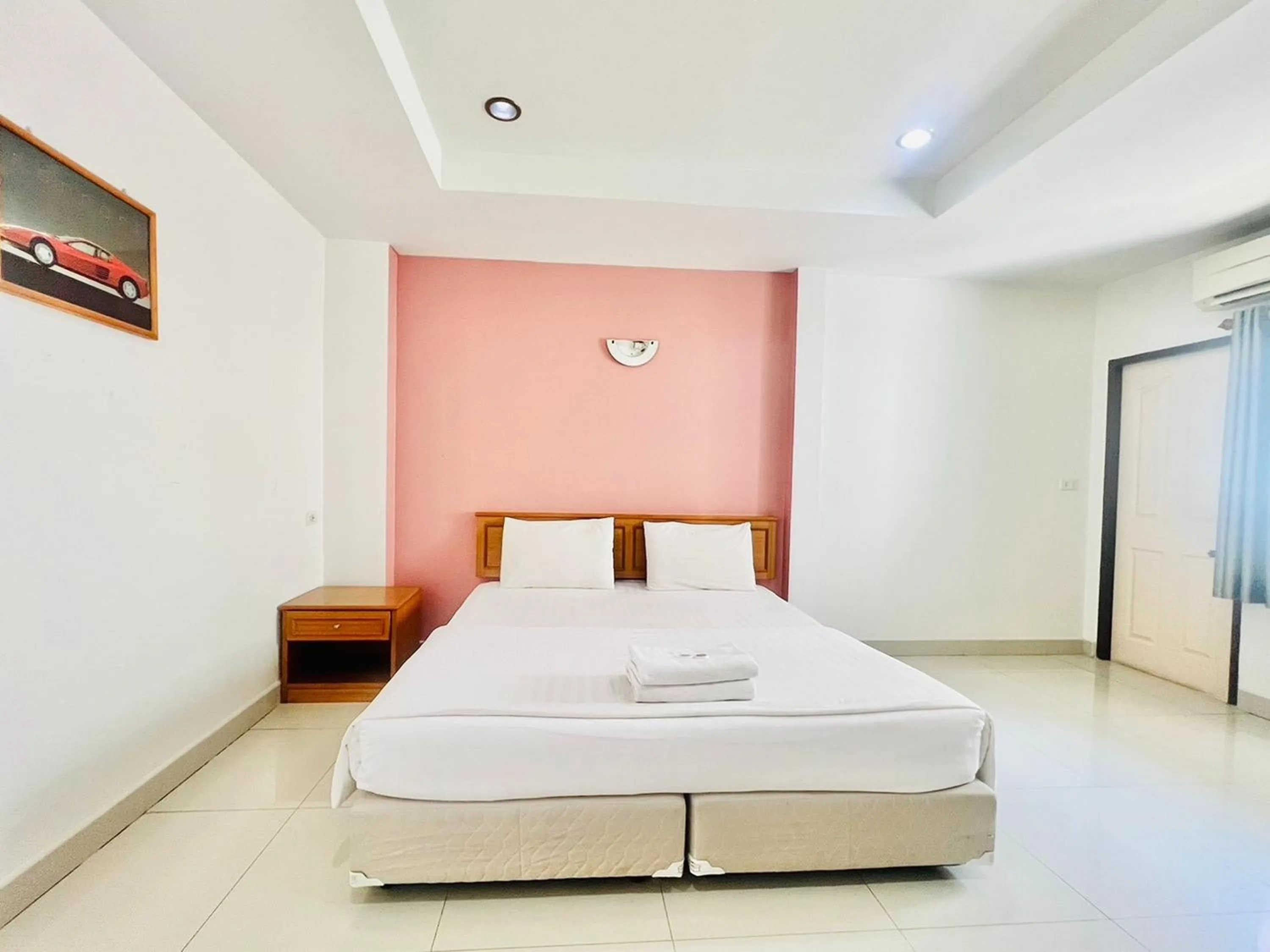 Bedroom, Bed in Udon Perfect Mansion