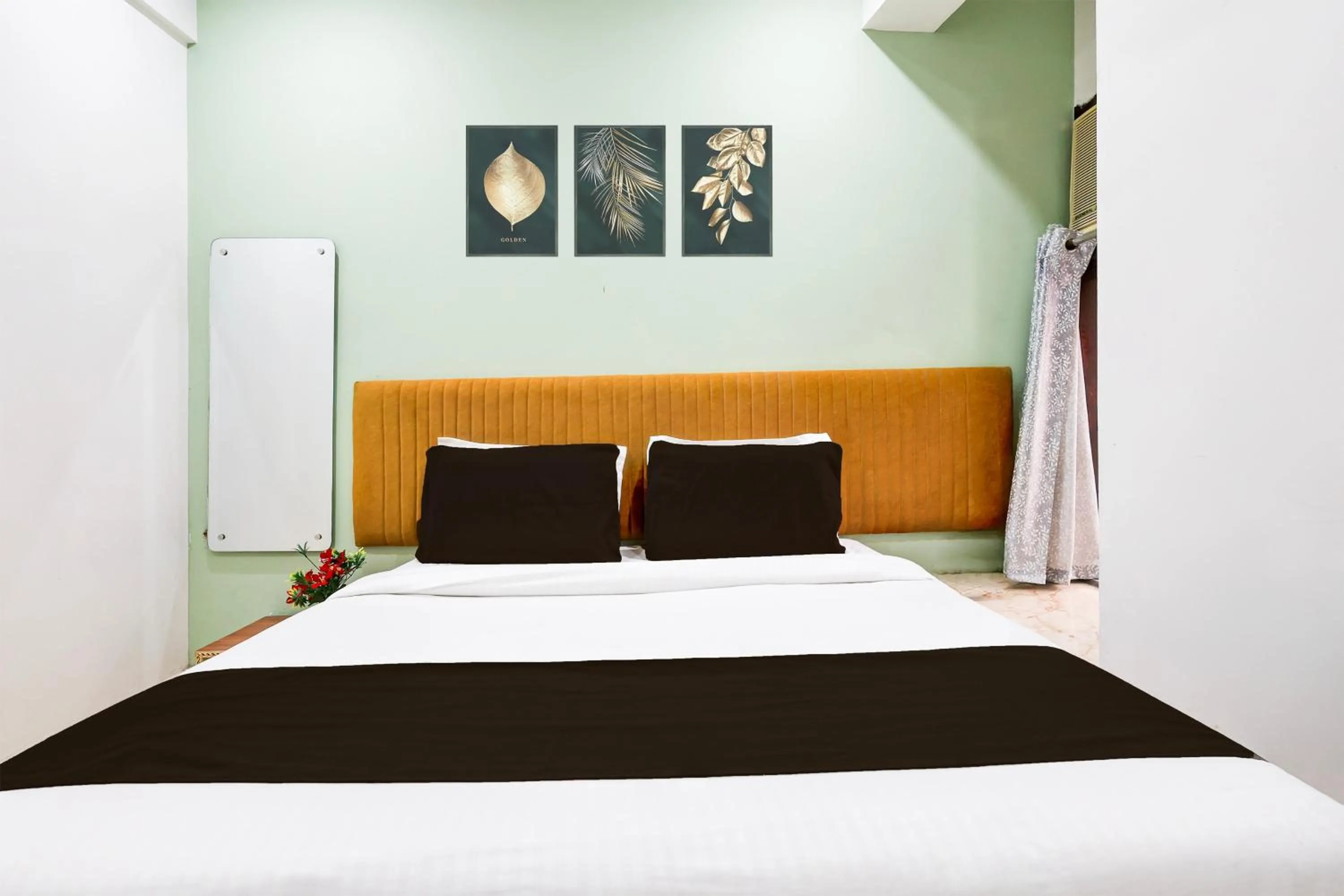 Bedroom, Bed in Super Hotel O Ambedkar Chowk Rewari formerly Hotel Shree