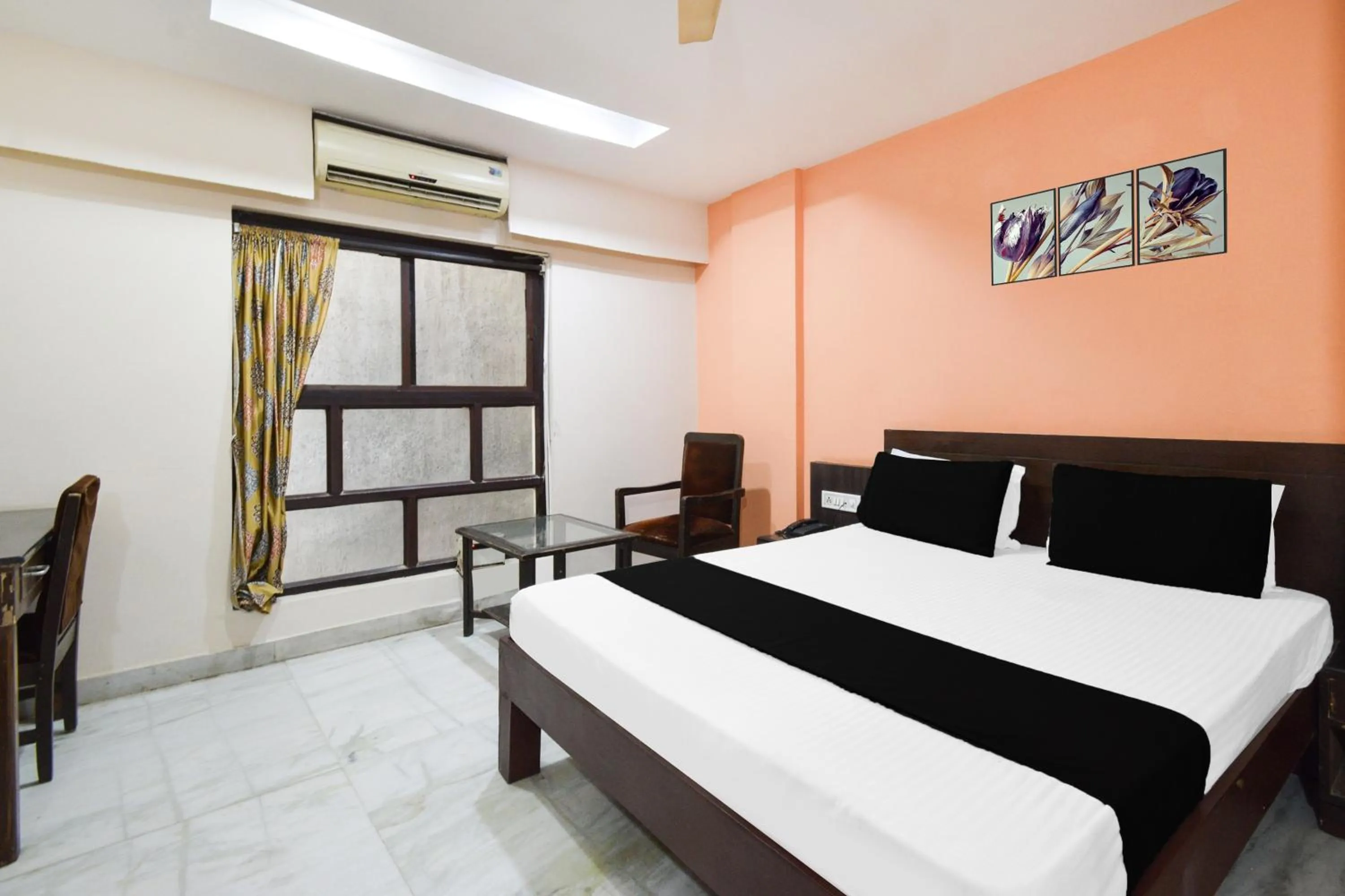 Bedroom, Bed in Townhouse OAK Secunderabad Near Railway Station Formerly Hotel Brahma