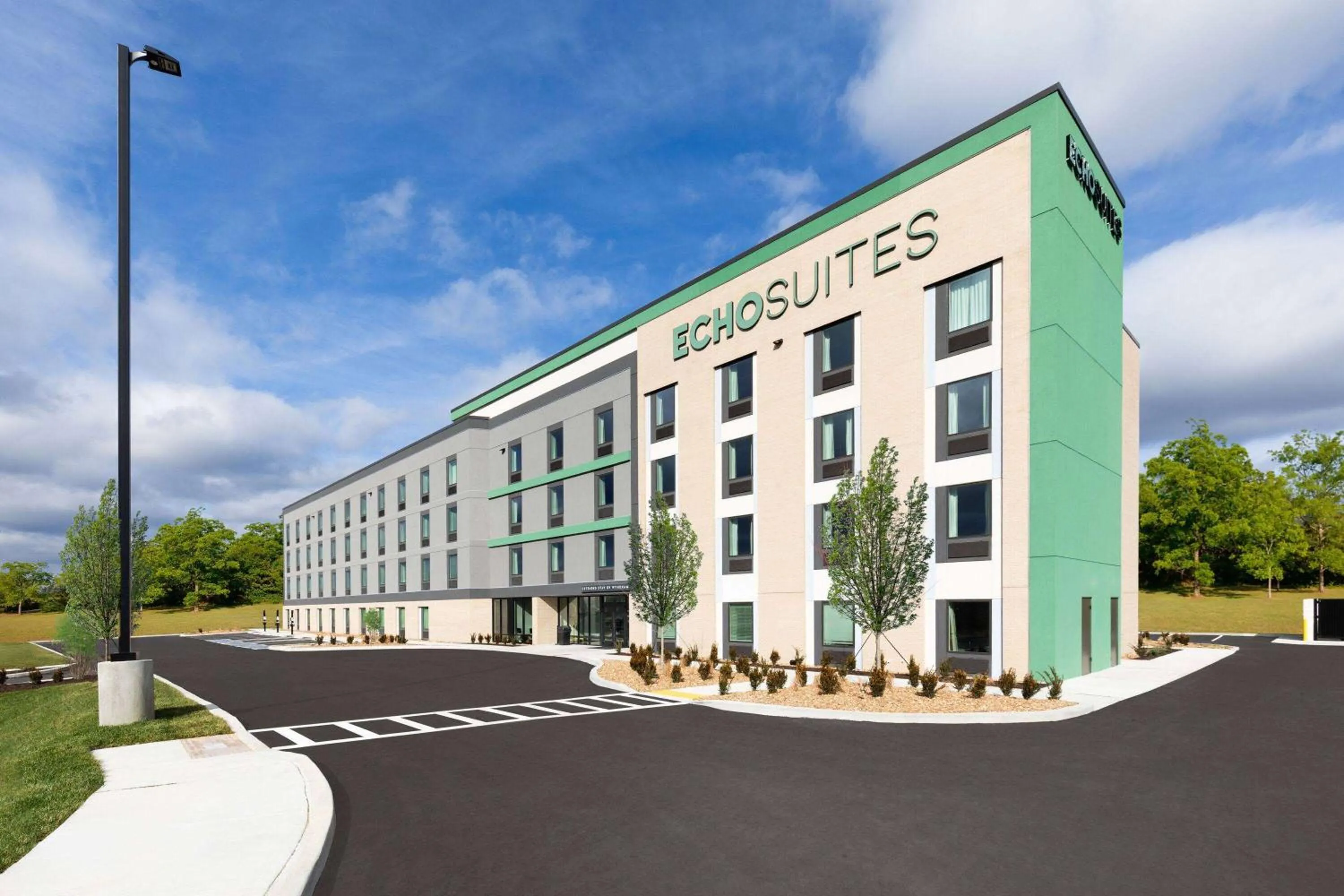 Property building in ECHO Suites Extended Stay by Wyndham Nashville/ Gallatin