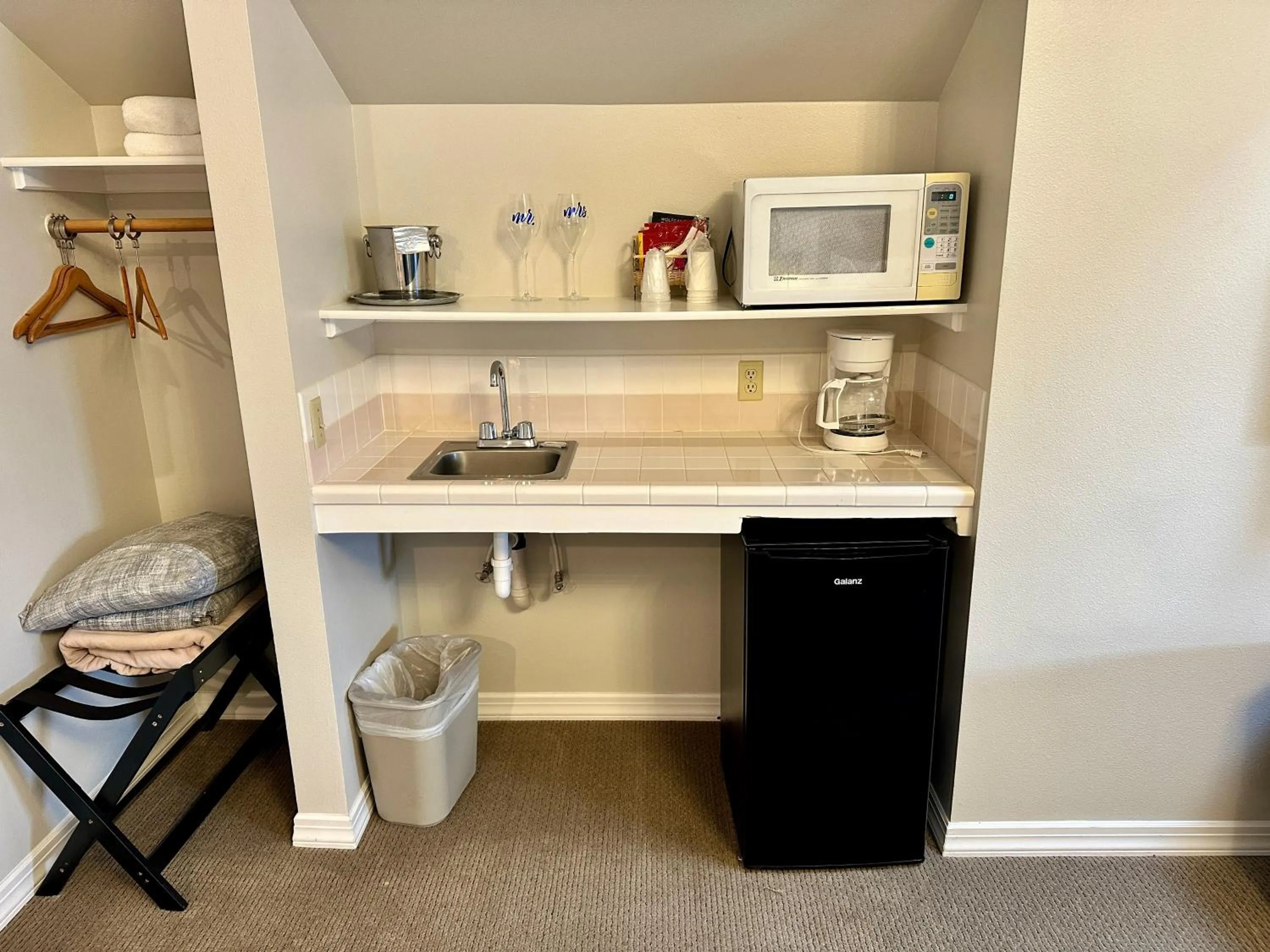 Coffee/tea facilities in Soap Lake Natural Spa & Resort