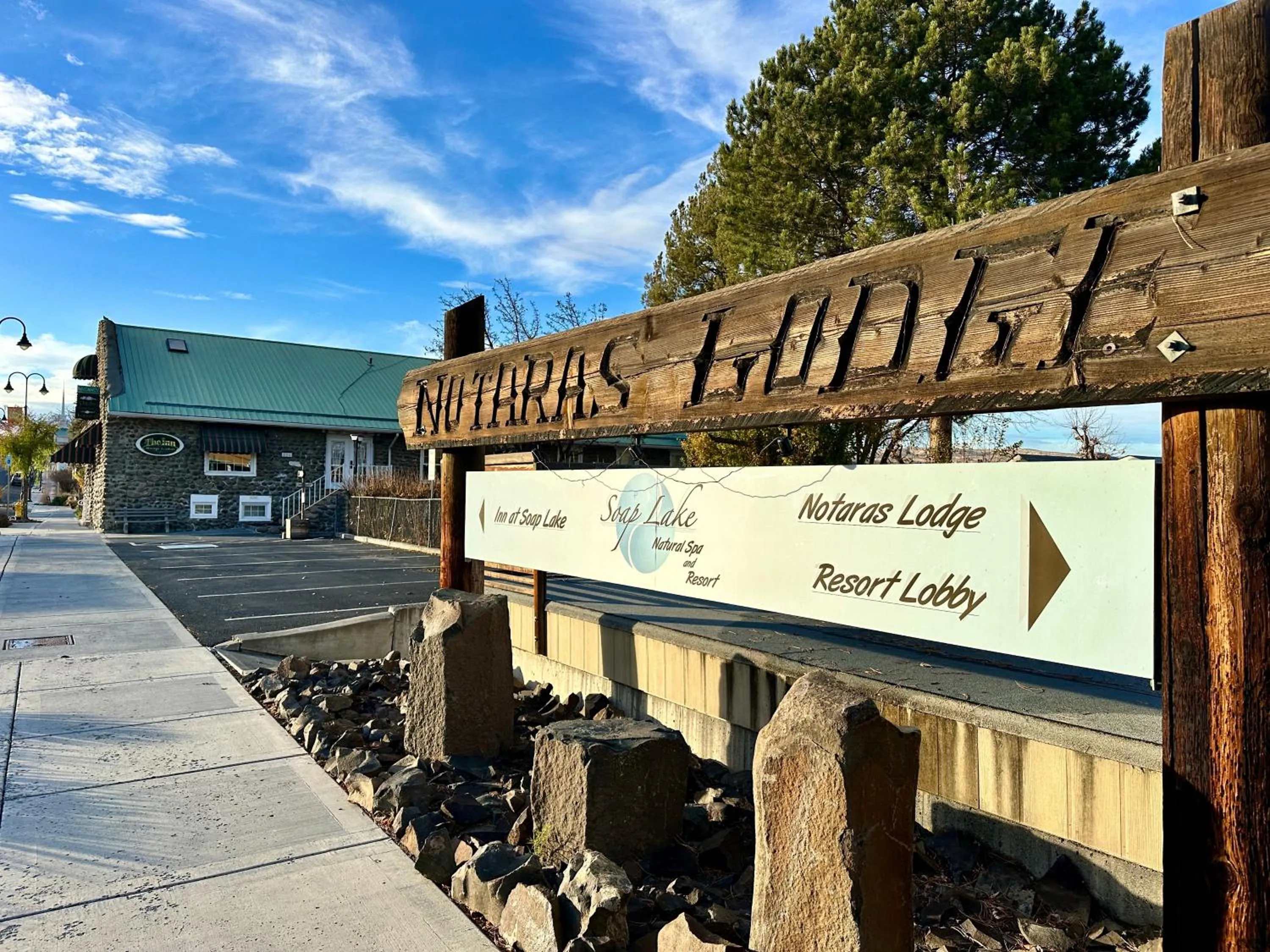 Property building in Soap Lake Natural Spa & Resort