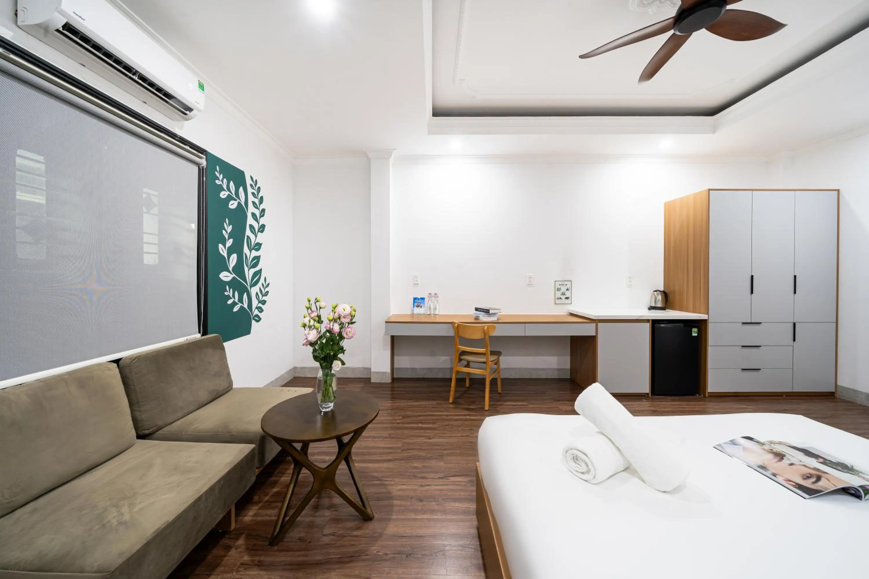 Photo of the whole room, Bed in Mint Airport Central Hotel Danang By Haviland