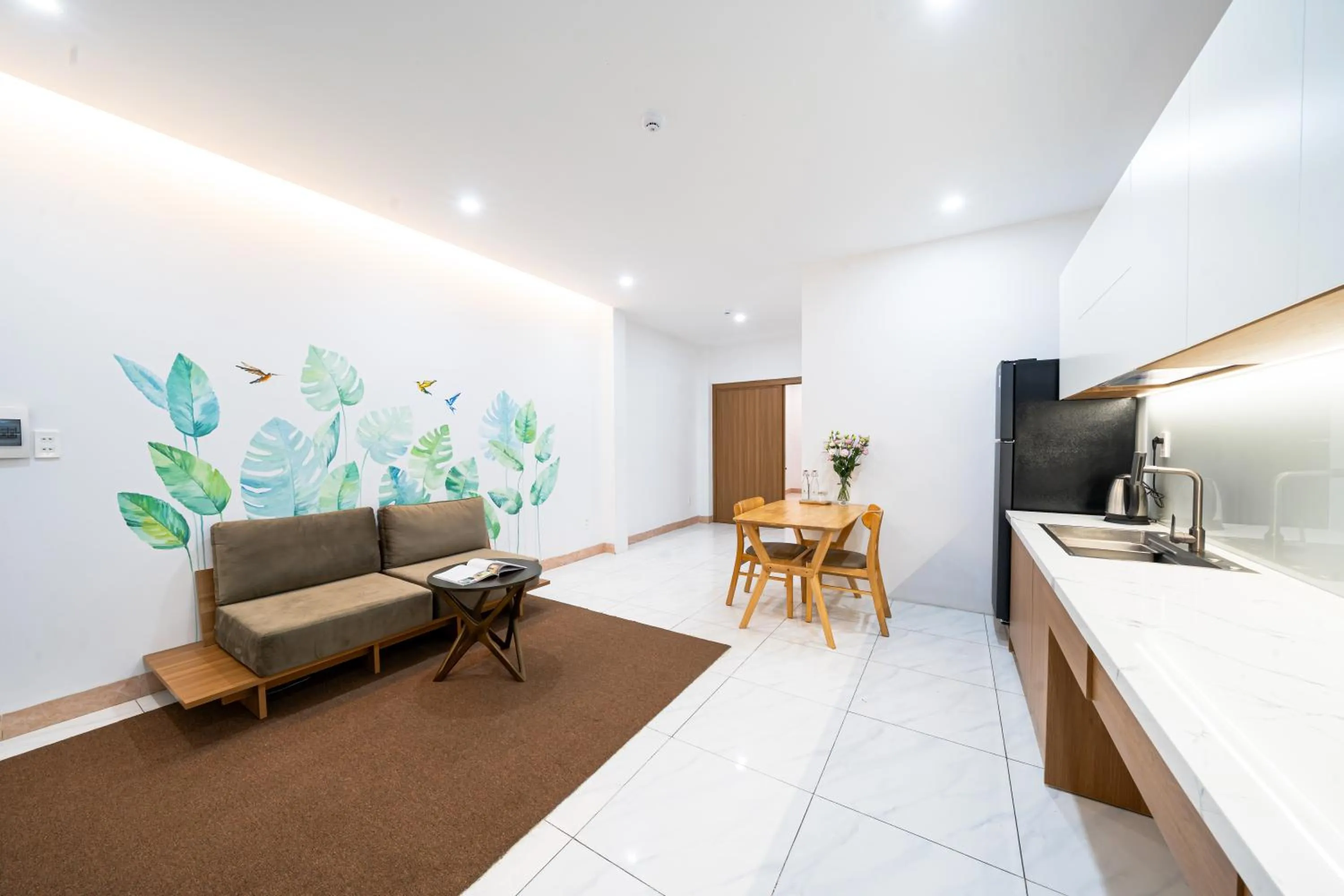 Dining area in Mint Airport Central Hotel Danang By Haviland