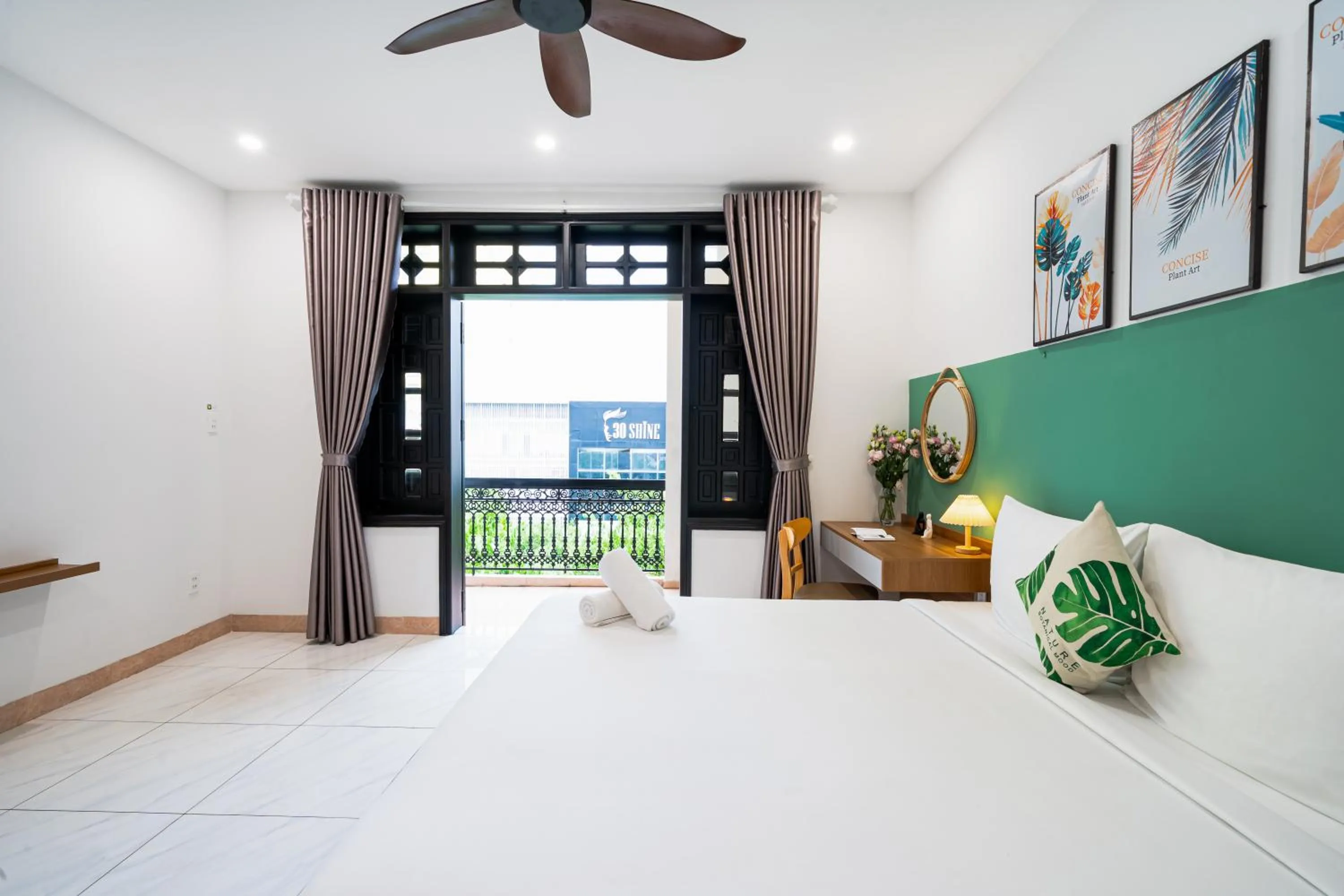 Bedroom, Bed in Mint Airport Central Hotel Danang By Haviland