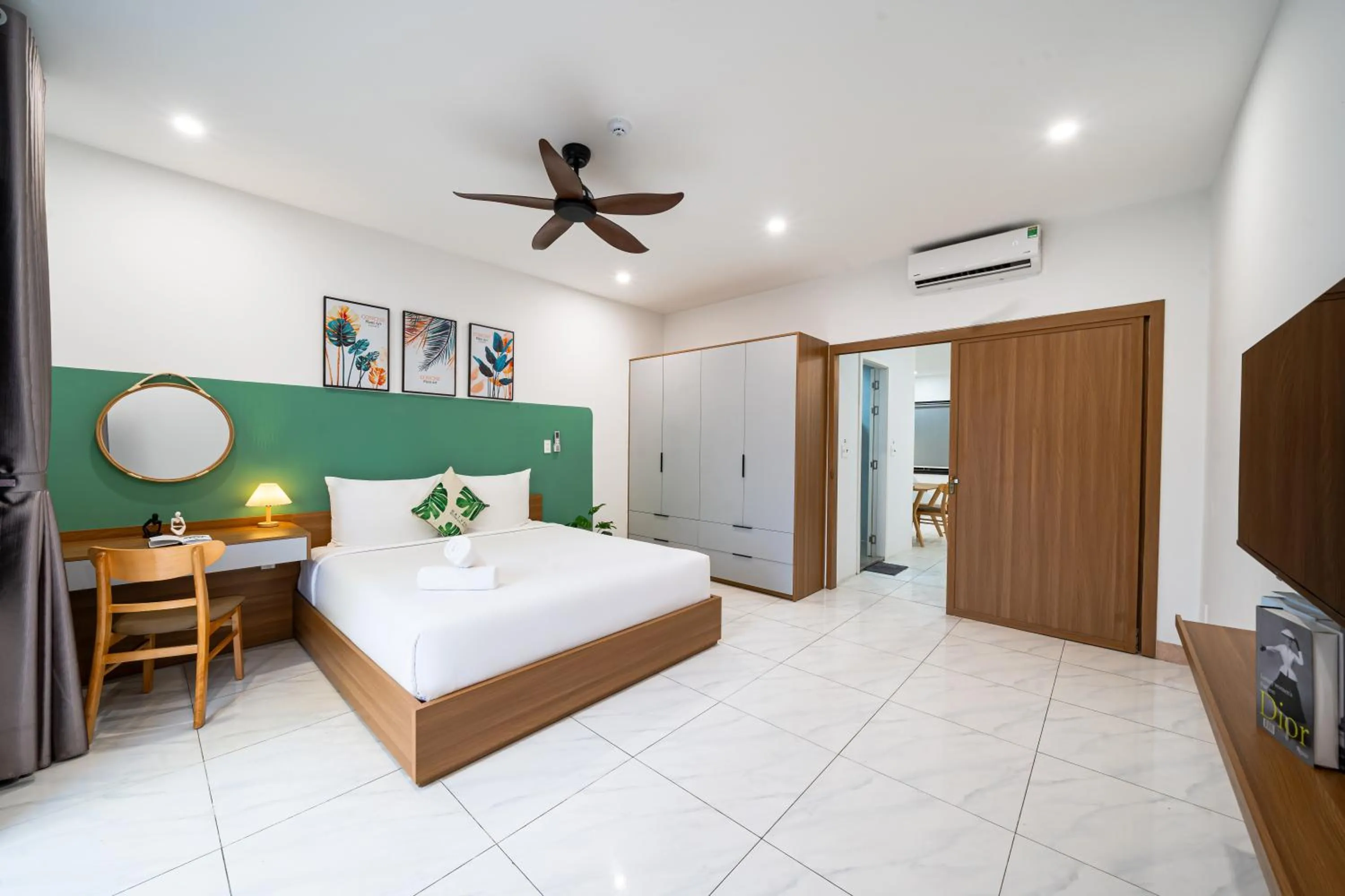 Bedroom, Bed in Mint Airport Central Hotel Danang By Haviland