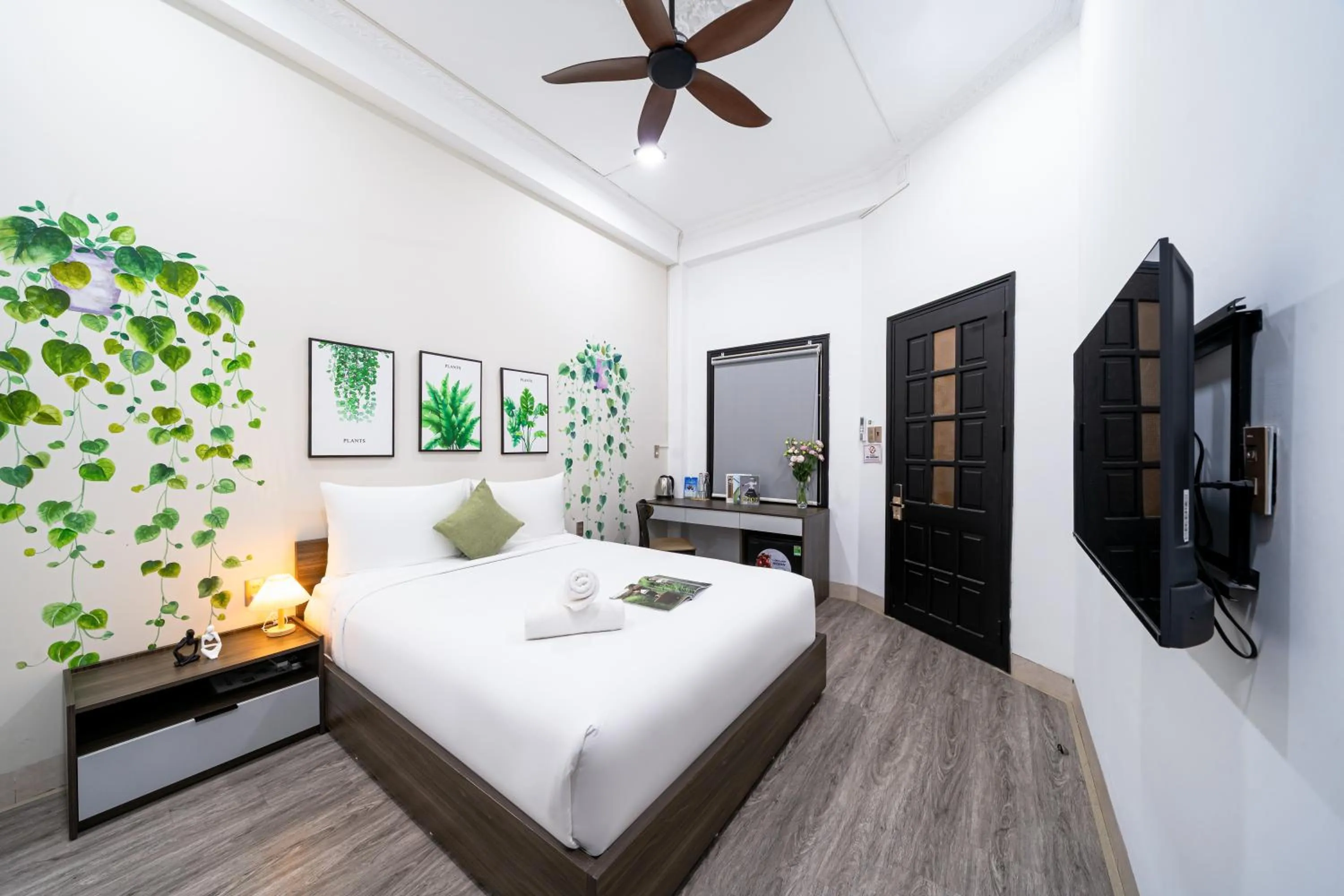 Bedroom, Bed in Mint Airport Central Hotel Danang By Haviland