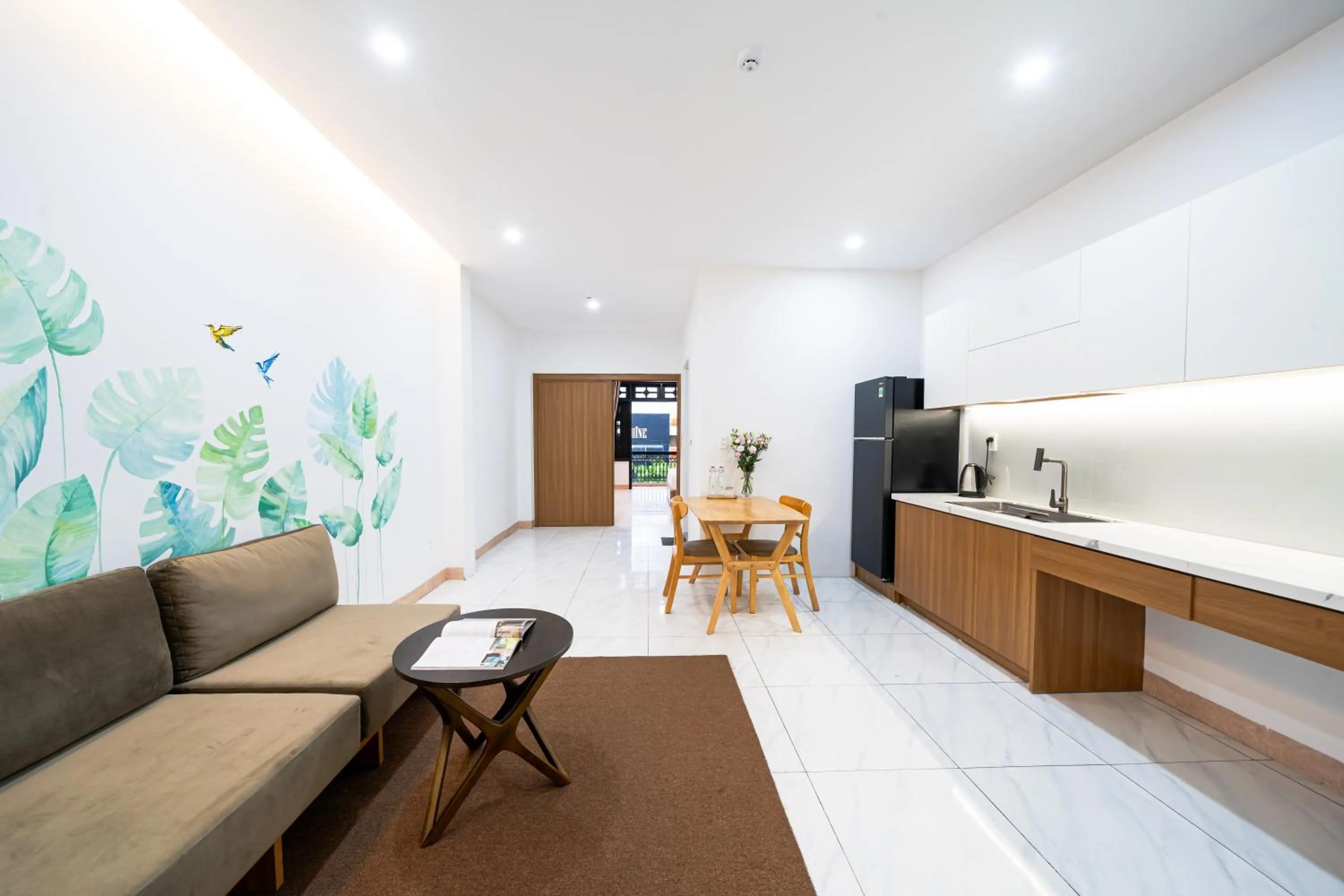 Seating area in Mint Airport Central Hotel Danang By Haviland