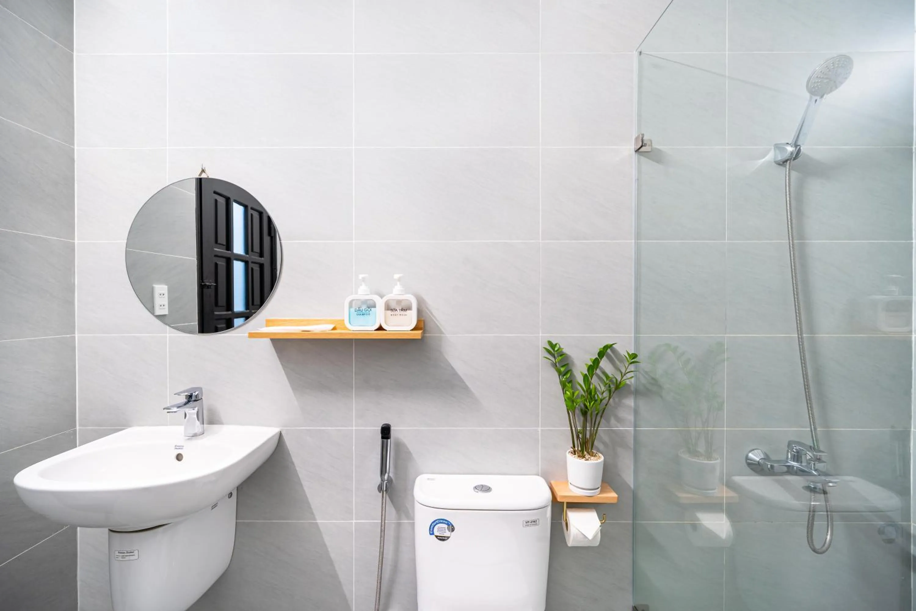 Shower in Mint Airport Central Hotel Danang By Haviland