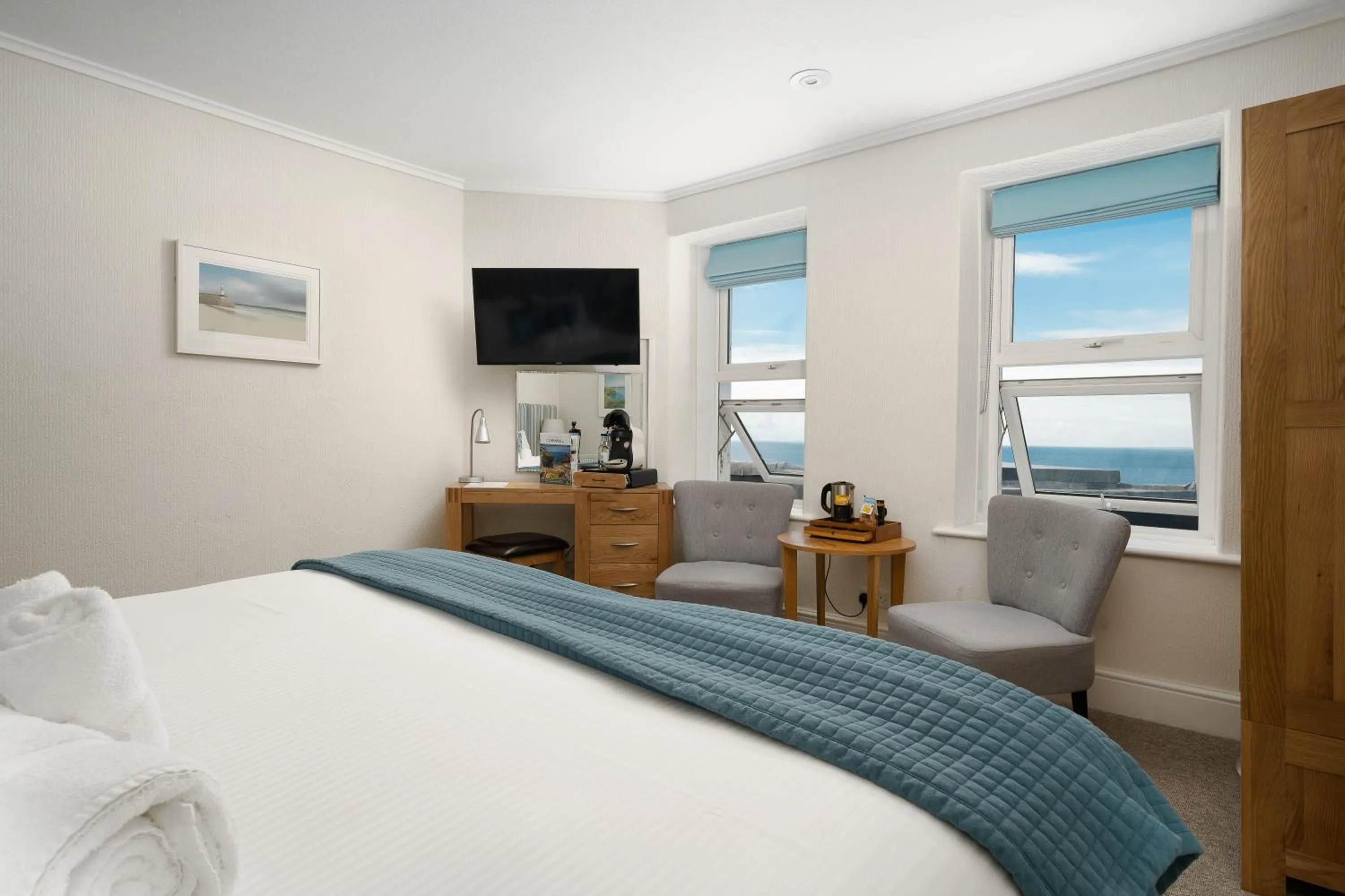 Bed in The Land's End Hotel