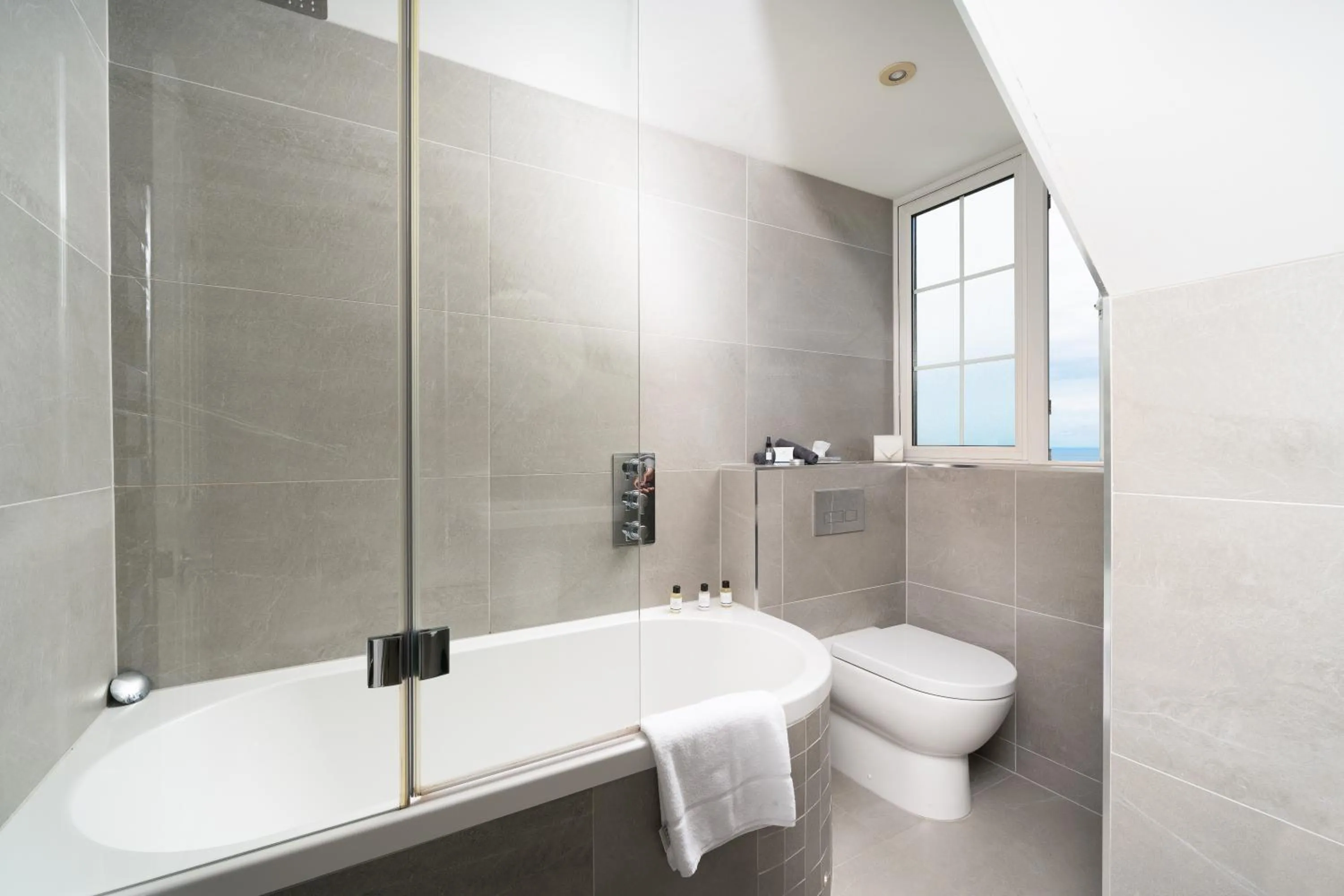 Bathroom in The Land's End Hotel