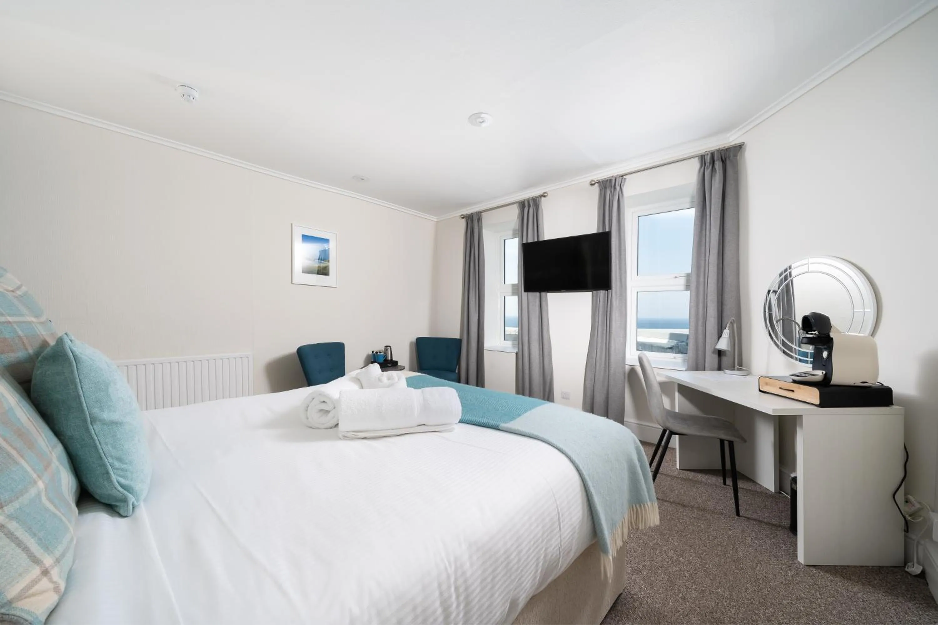 Bed in The Land's End Hotel