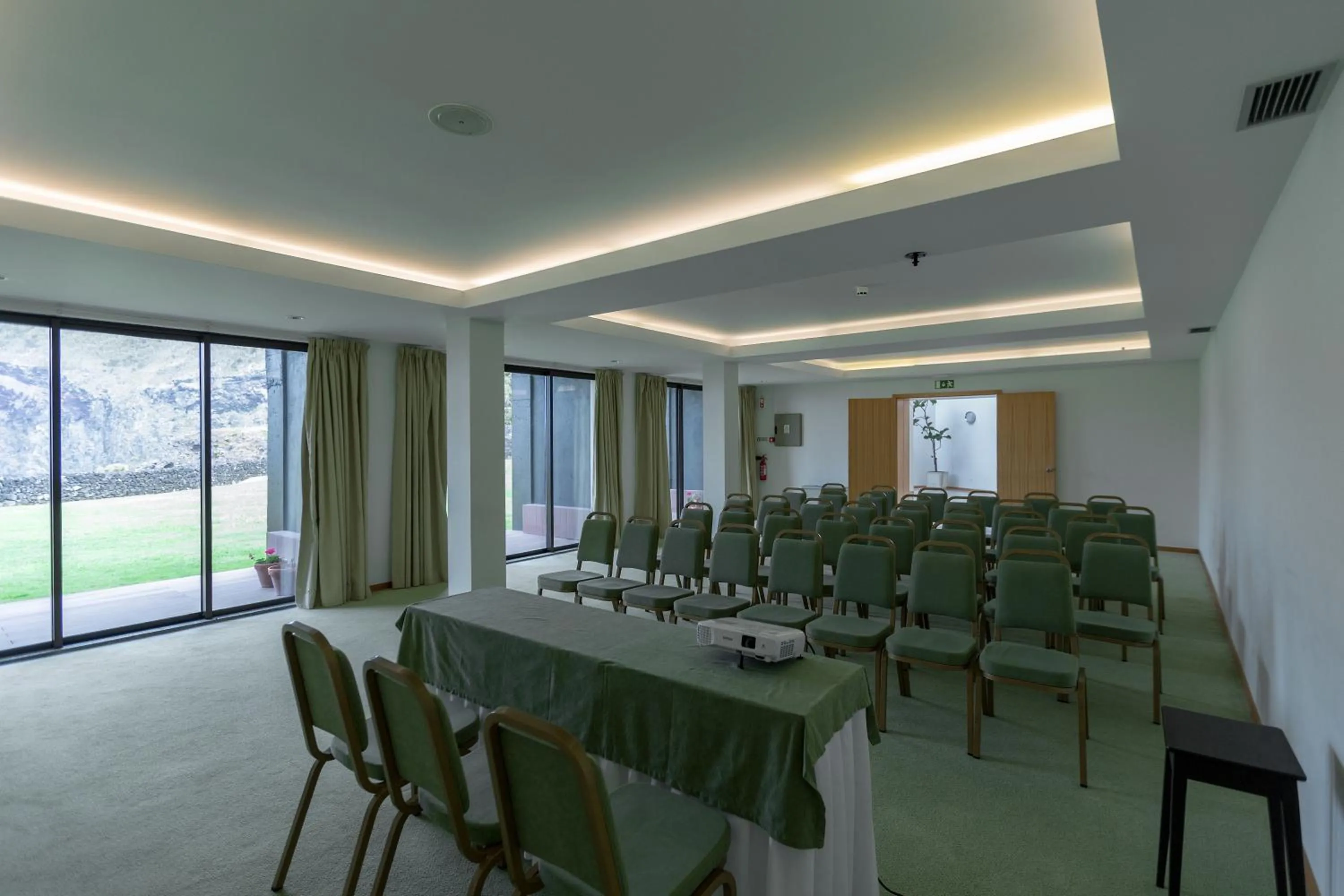 Meeting/conference room in Caloura Hotel Resort