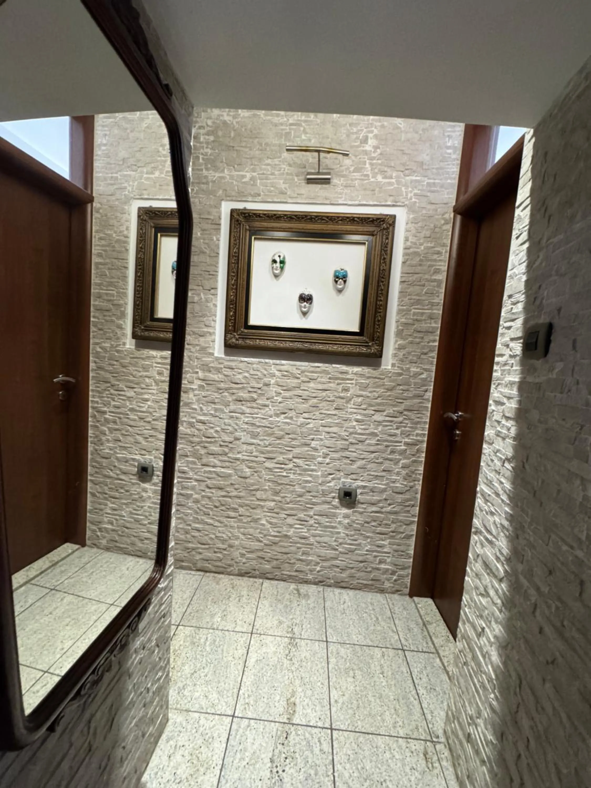 Decorative detail in Vita Mundo