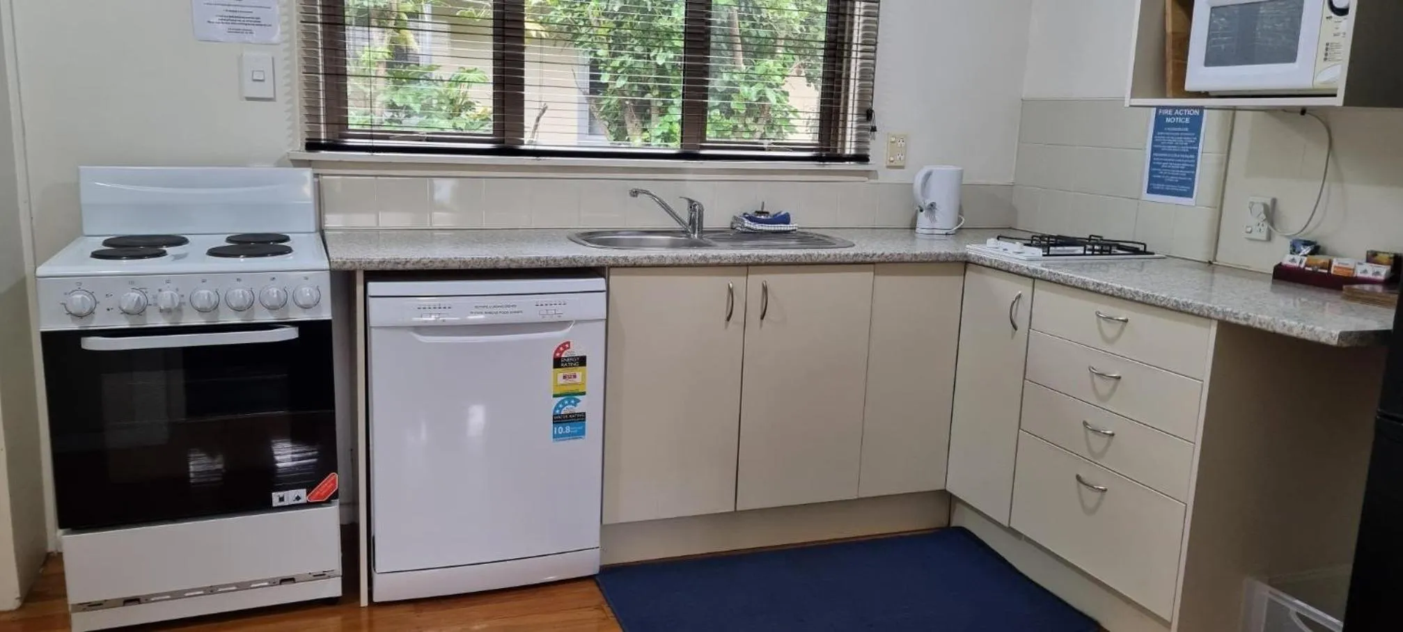 Kitchen or kitchenette in Methven Motel & Apartments