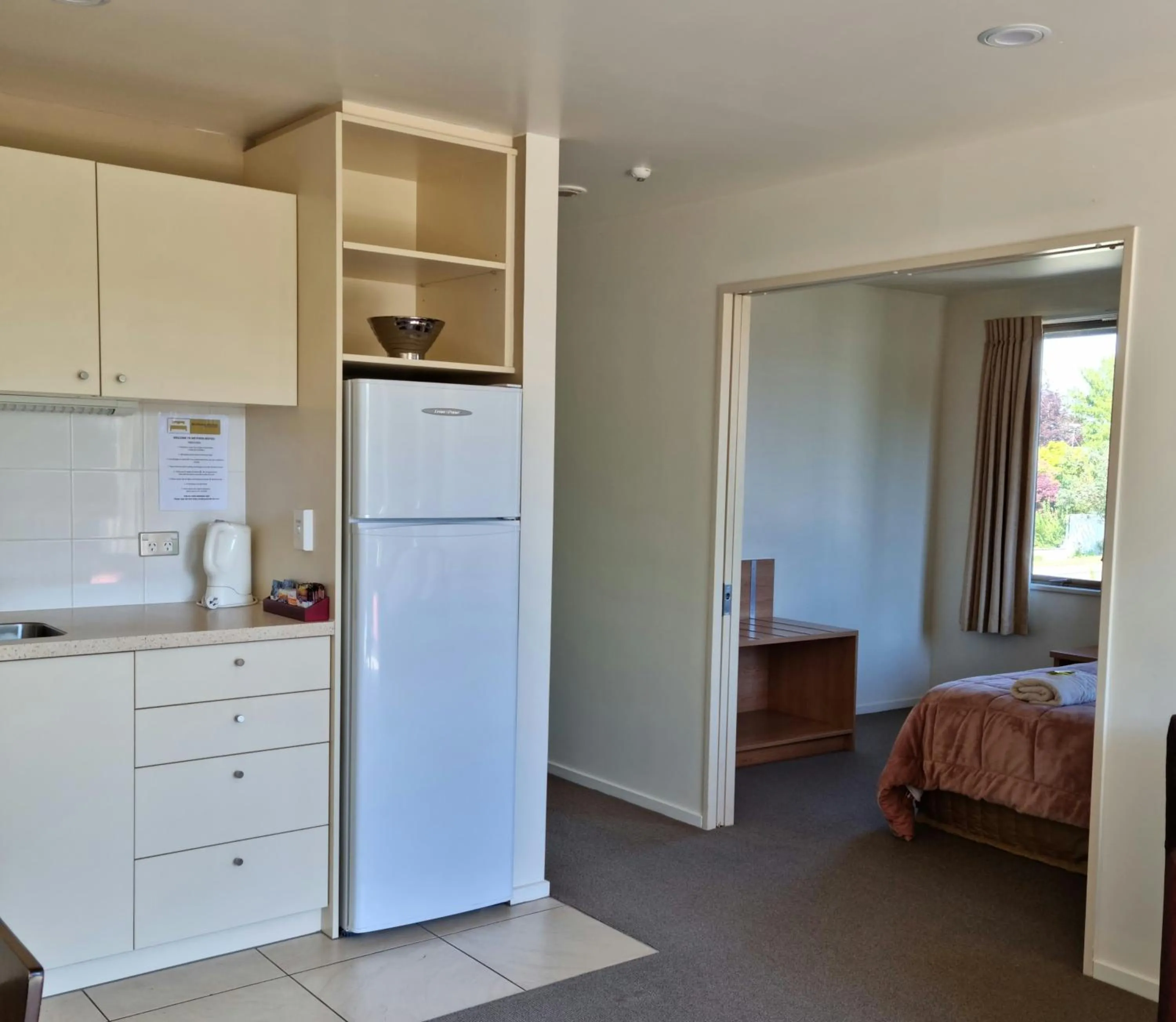 Mountain view, Bed in Methven Motel & Apartments