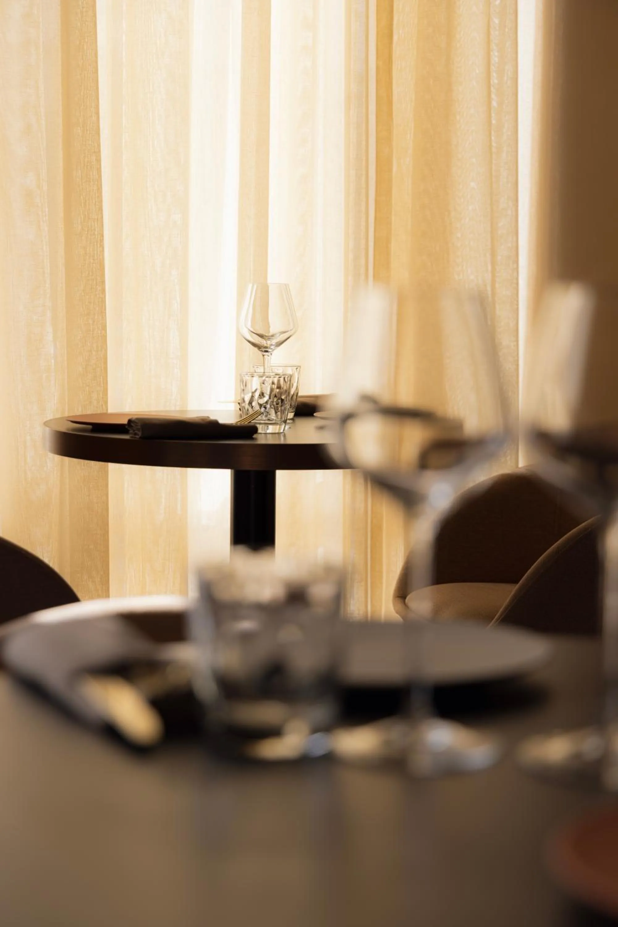 Restaurant/places to eat in Le Square By Onomo Collection