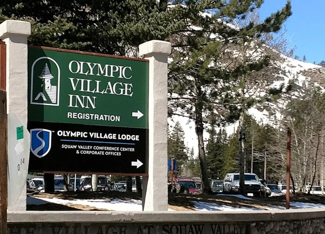 Facade/entrance in GetAways at Olympic Village Inn