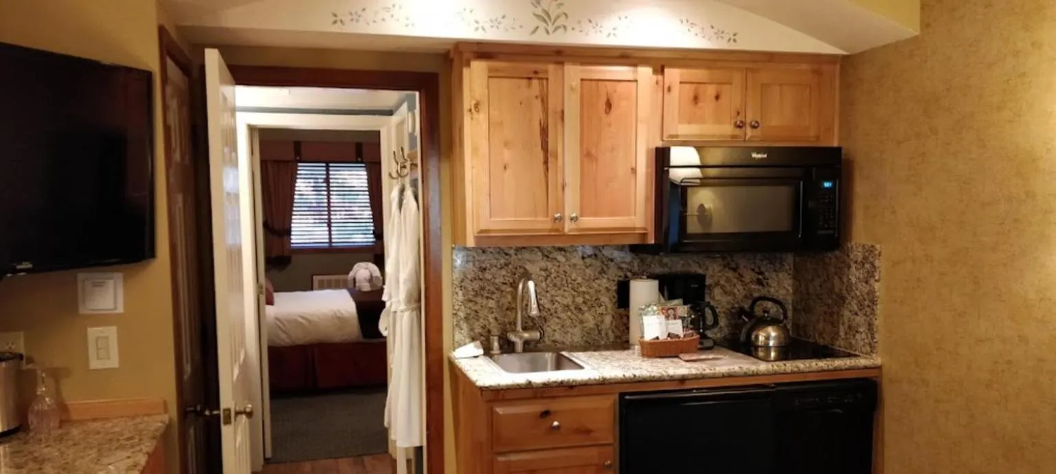 Kitchen or kitchenette in GetAways at Olympic Village Inn