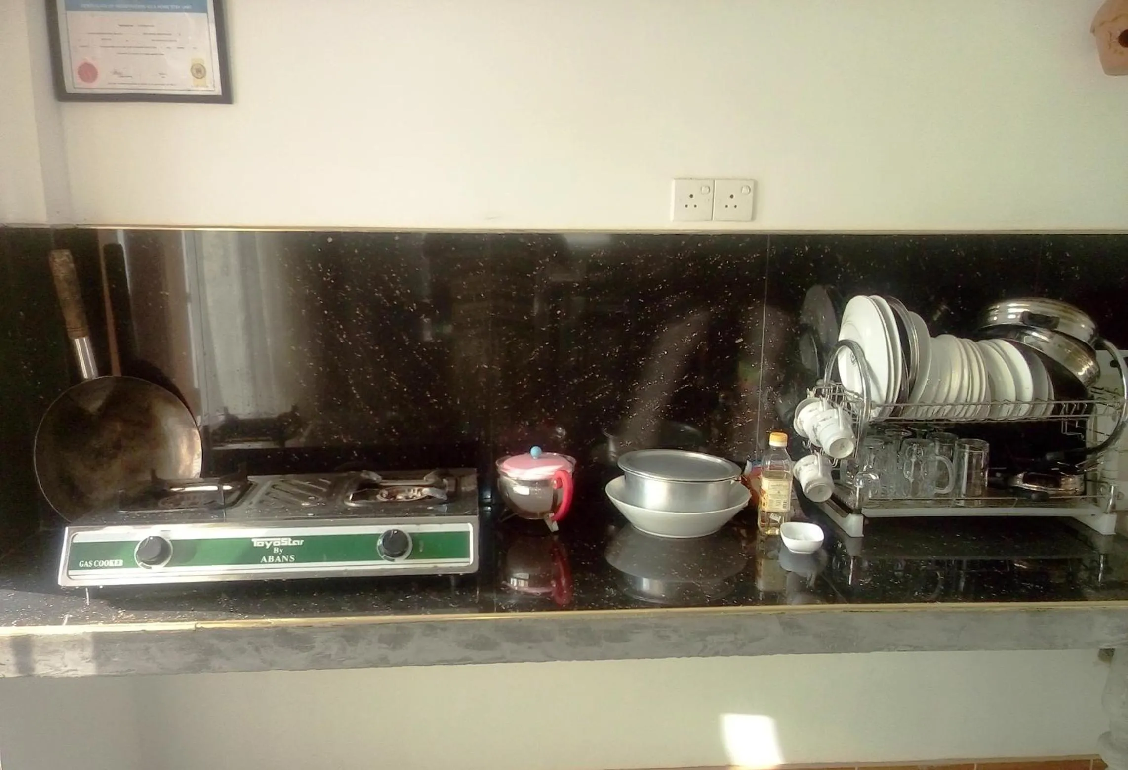 Kitchen or kitchenette in New White Villa