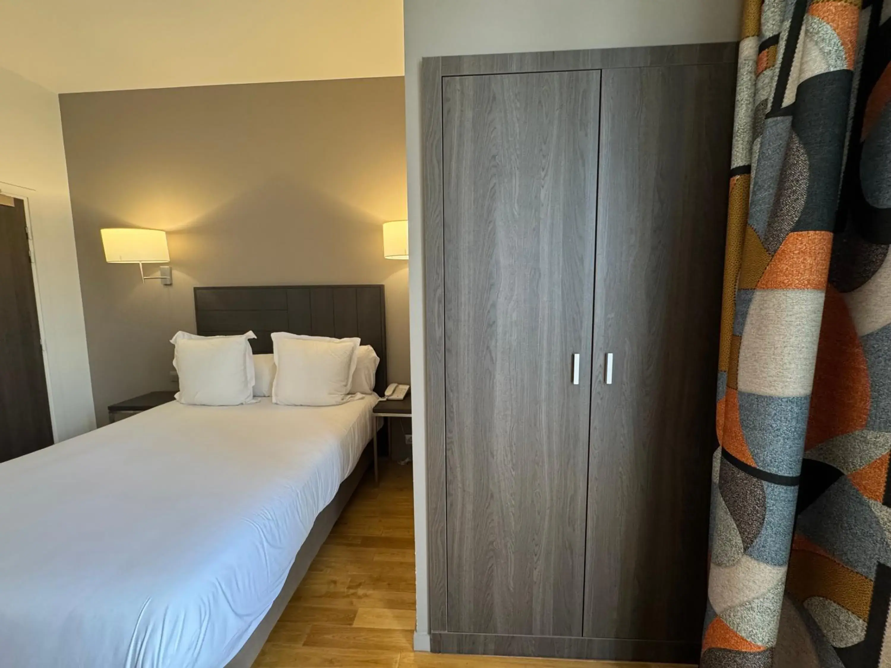 Single Room in Grand Hotel de Castres Single Room in Grand Hotel de Castres