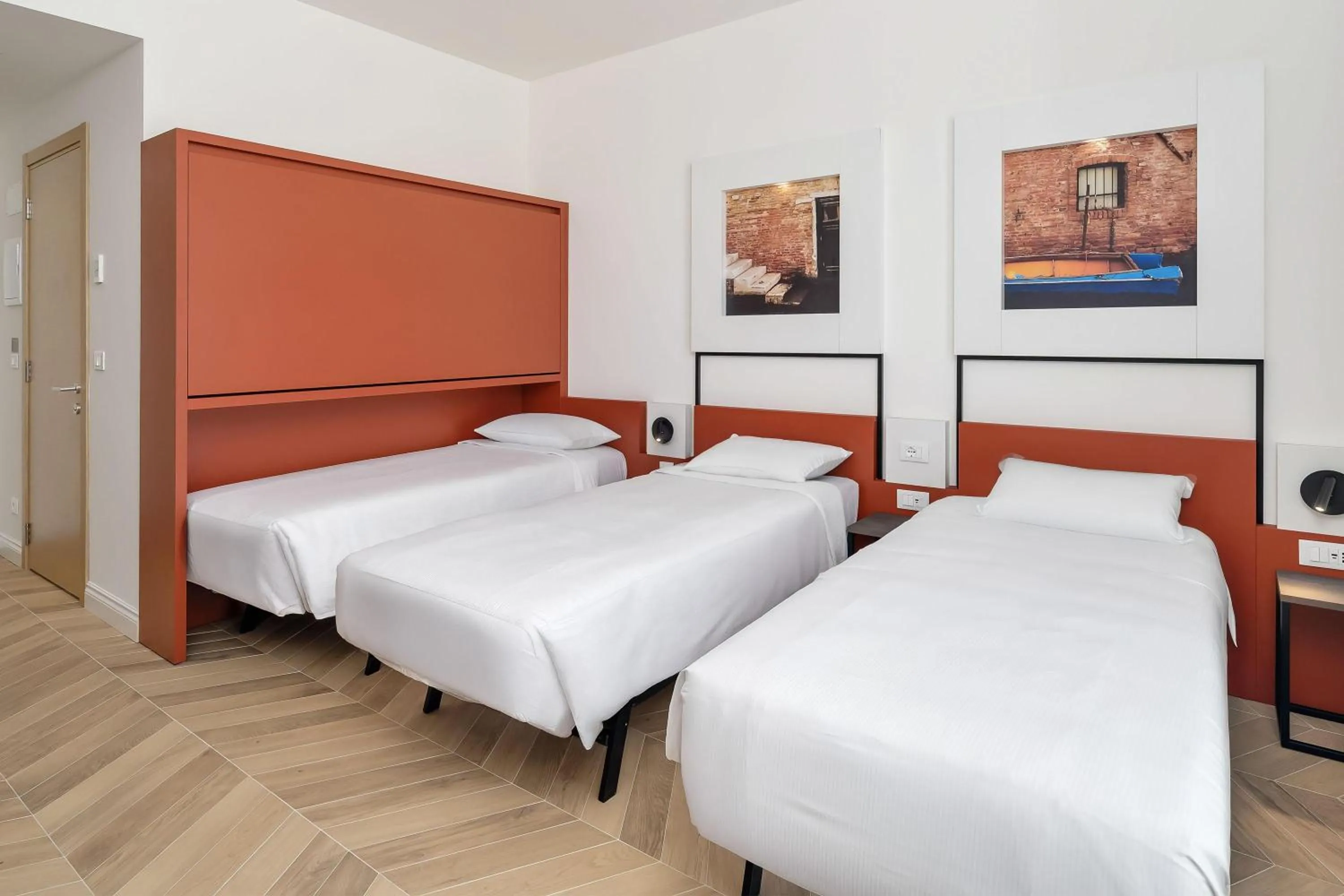 Photo of the whole room, Bed in B&B HOTEL Venezia Laguna